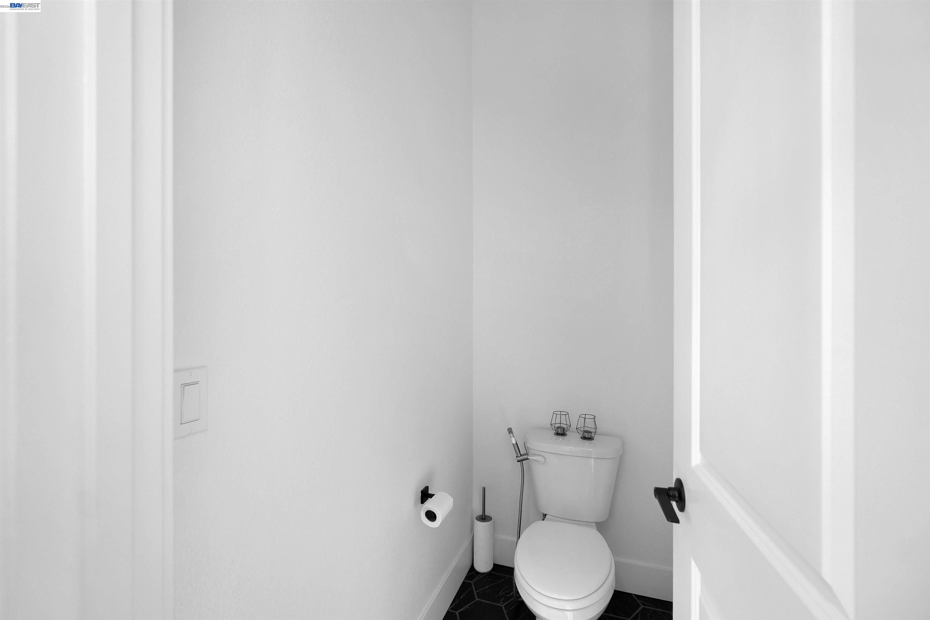 Detail Gallery Image 25 of 52 For 3456 Mulholland Drive, Lathrop,  CA 95330-7131 - 3 Beds | 2/1 Baths