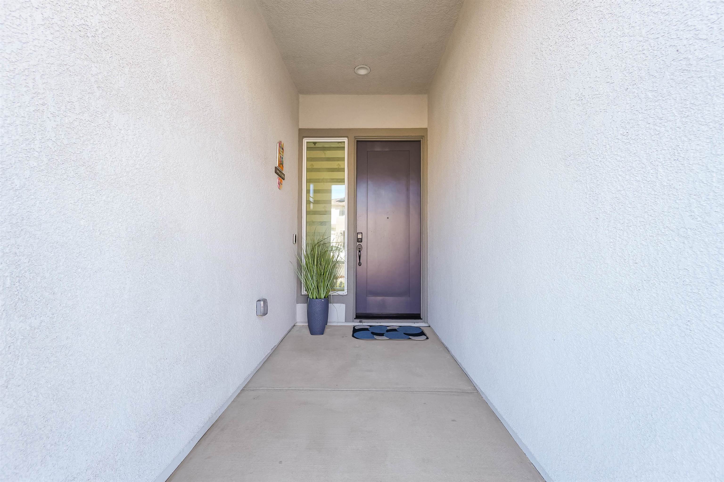 Detail Gallery Image 5 of 59 For 3456 Mulholland Drive, Lathrop,  CA 95330-7131 - 3 Beds | 2/1 Baths