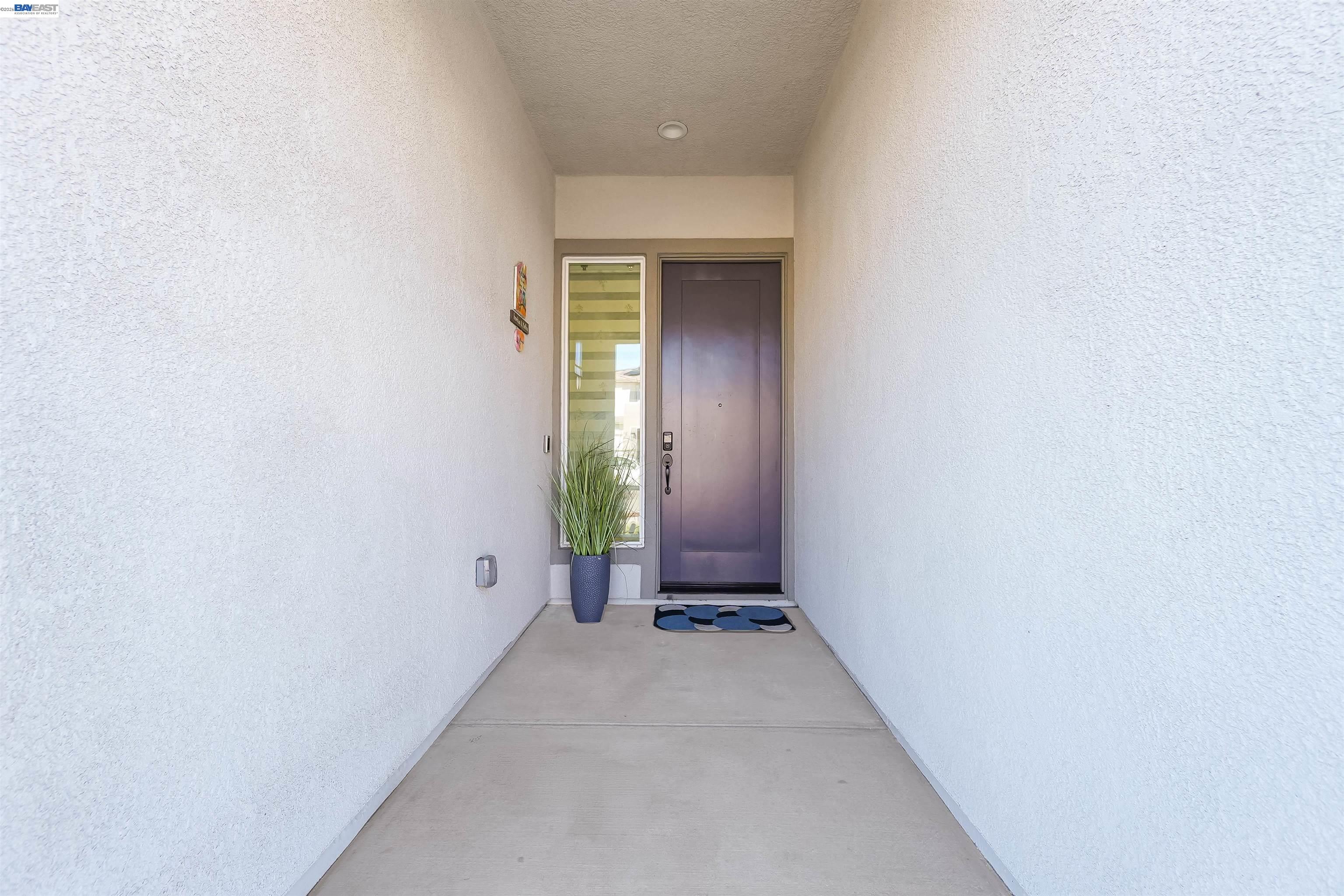 Detail Gallery Image 5 of 52 For 3456 Mulholland Drive, Lathrop,  CA 95330-7131 - 3 Beds | 2/1 Baths