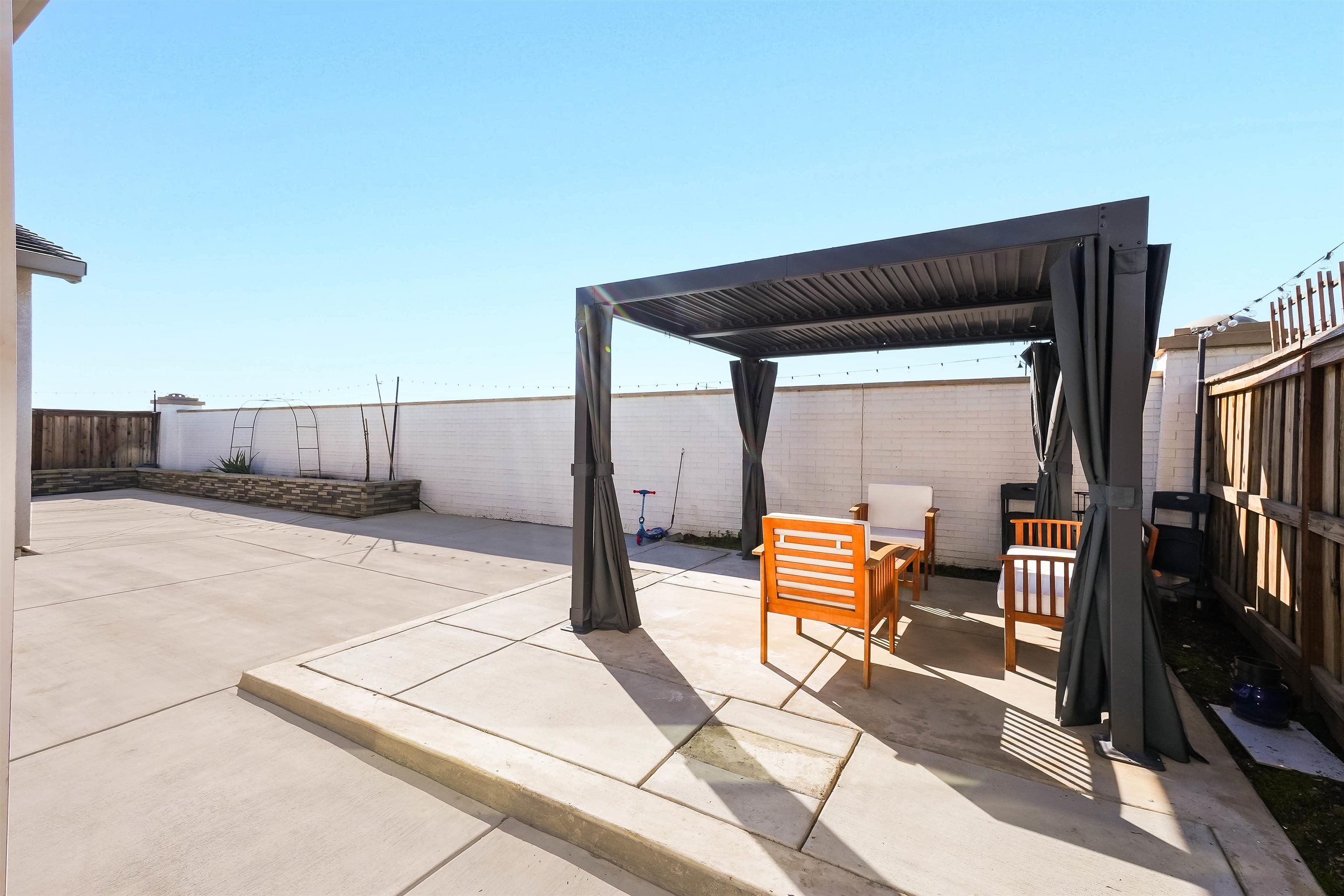 Detail Gallery Image 44 of 59 For 3456 Mulholland Drive, Lathrop,  CA 95330-7131 - 3 Beds | 2/1 Baths