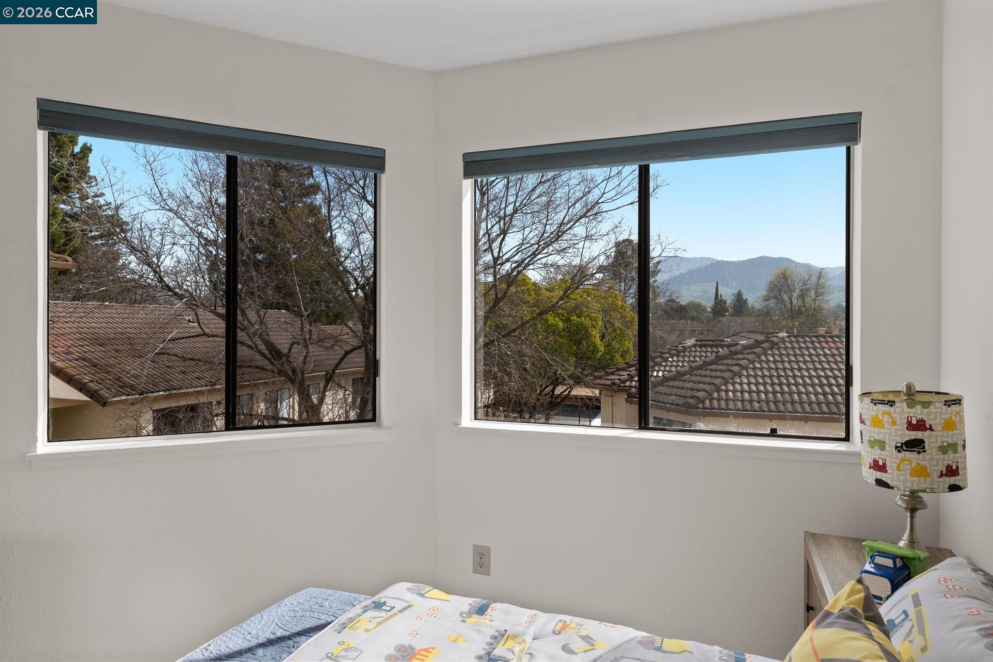 Detail Gallery Image 29 of 53 For 5060 Valley Crest Dr #56,  Concord,  CA 94521 - 3 Beds | 2/1 Baths