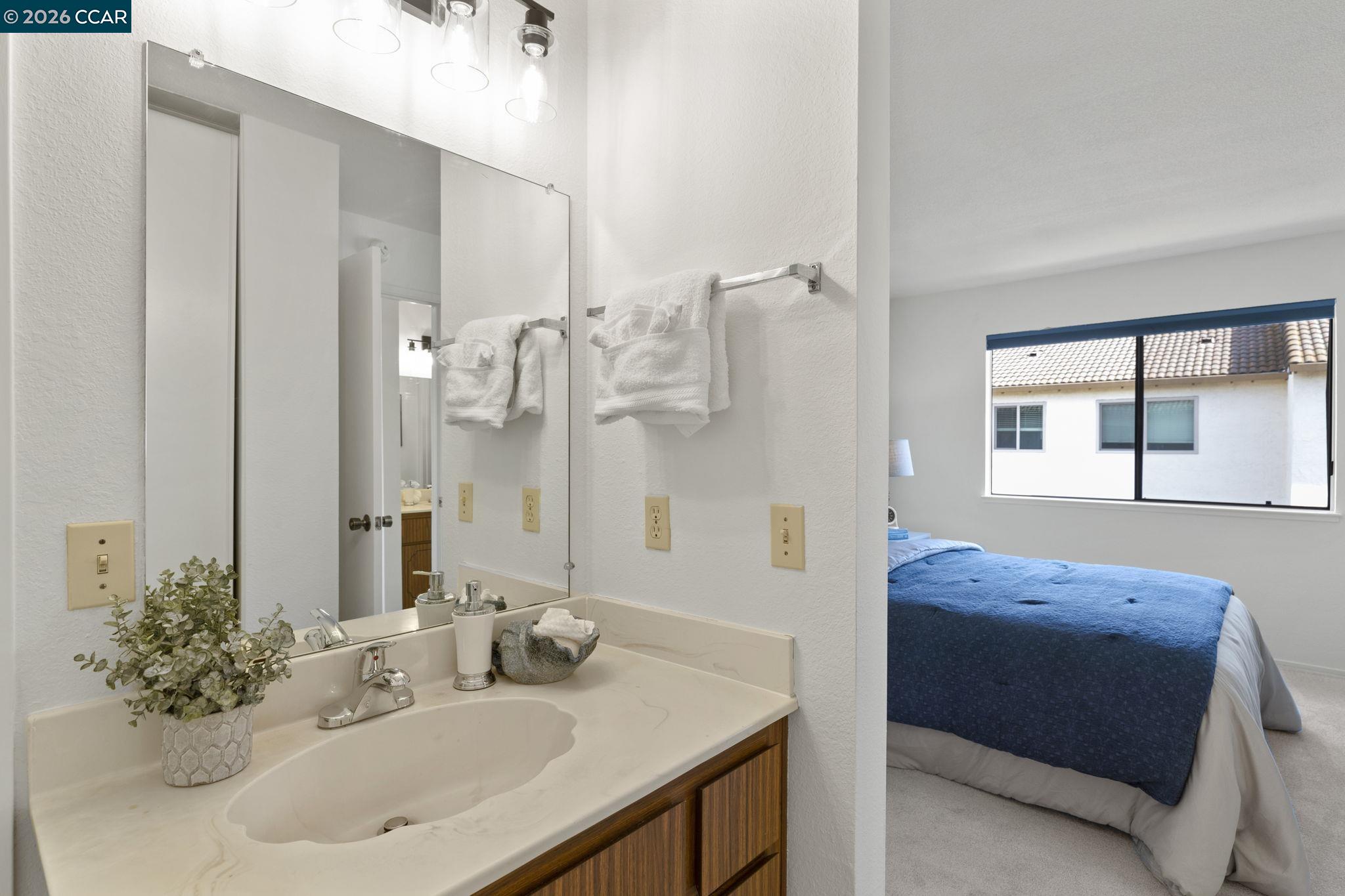 Detail Gallery Image 39 of 53 For 5060 Valley Crest Dr #56,  Concord,  CA 94521 - 3 Beds | 2/1 Baths