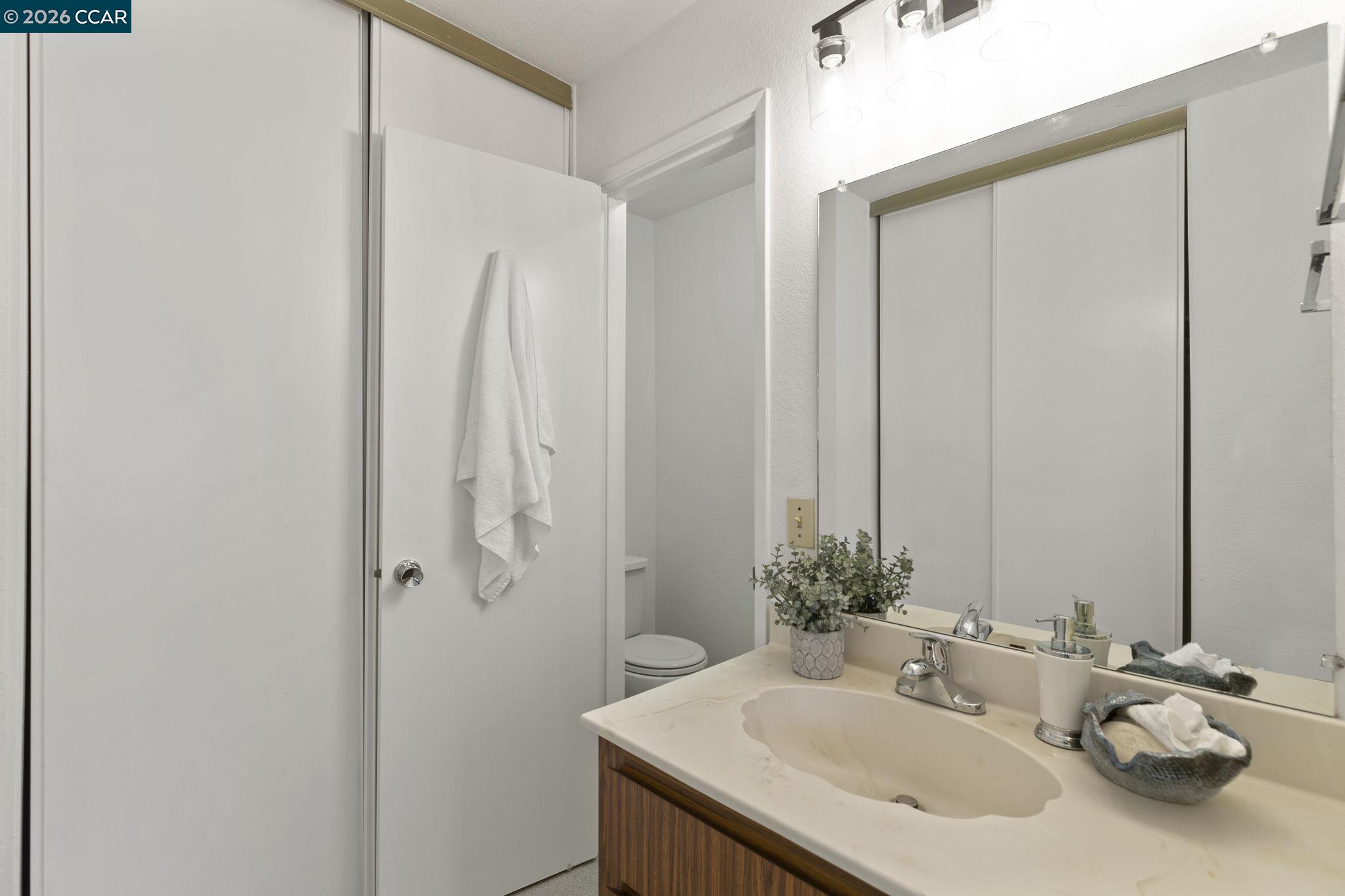 Detail Gallery Image 41 of 53 For 5060 Valley Crest Dr #56,  Concord,  CA 94521 - 3 Beds | 2/1 Baths