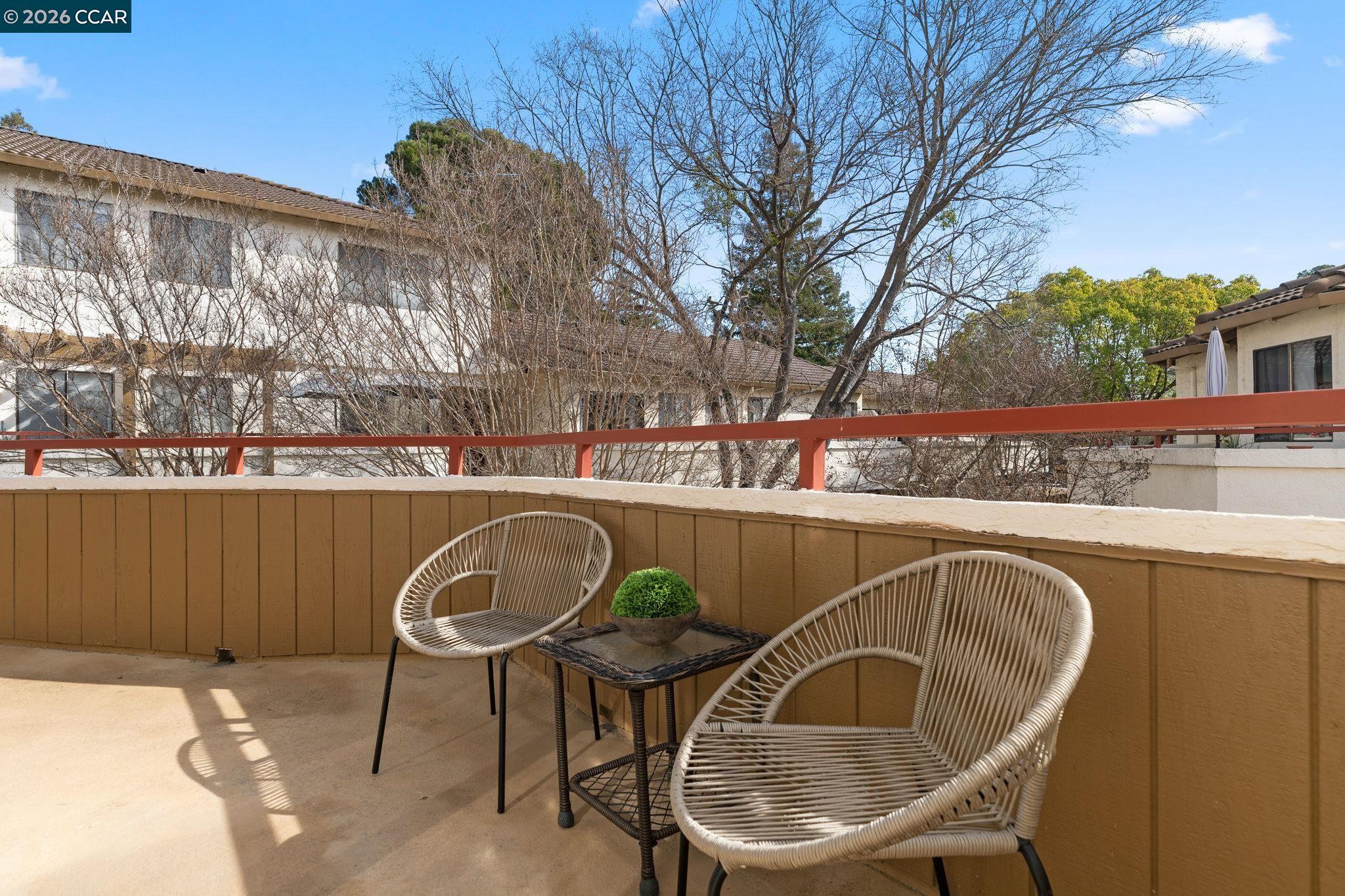 Detail Gallery Image 43 of 53 For 5060 Valley Crest Dr #56,  Concord,  CA 94521 - 3 Beds | 2/1 Baths