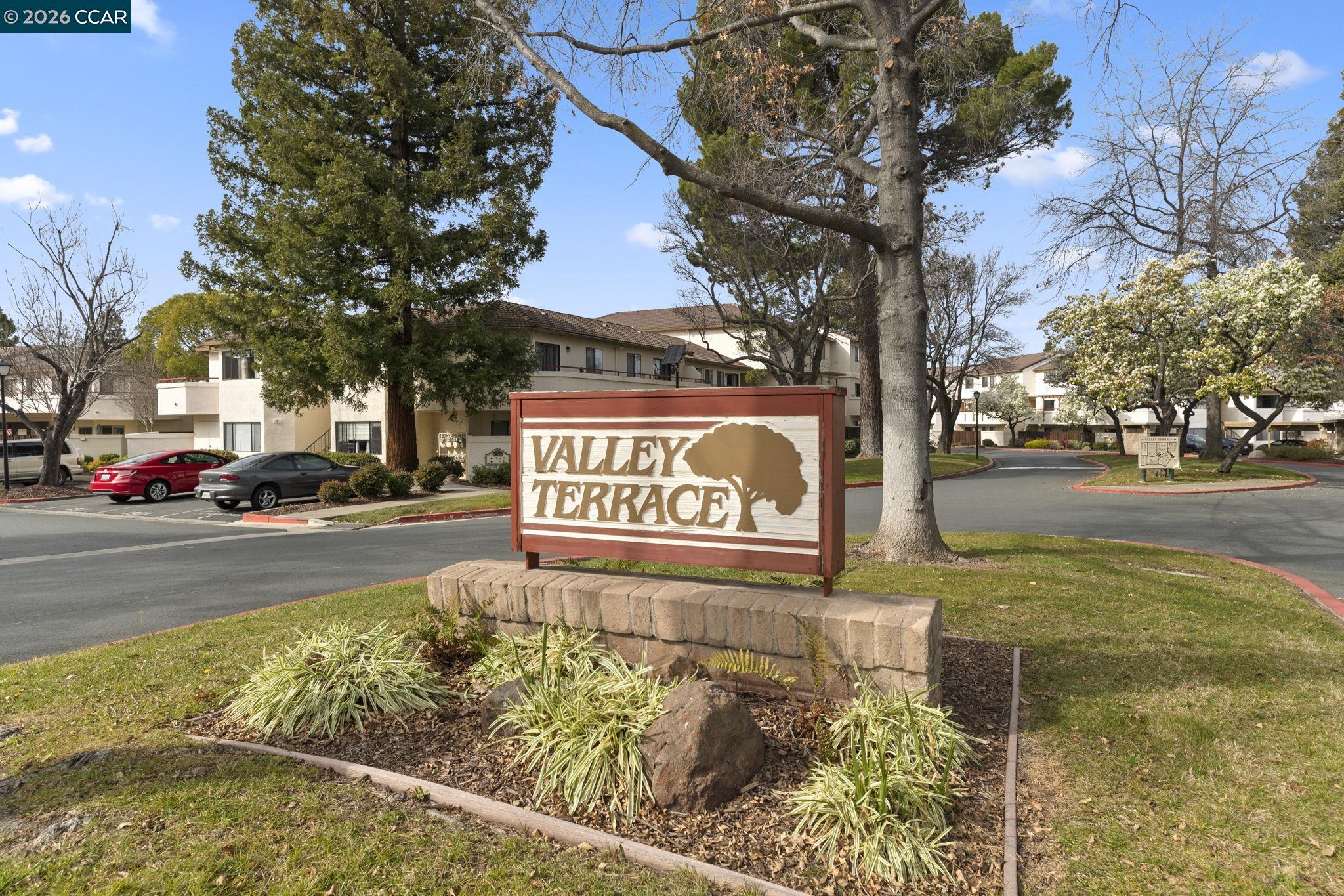 Detail Gallery Image 48 of 53 For 5060 Valley Crest Dr #56,  Concord,  CA 94521 - 3 Beds | 2/1 Baths