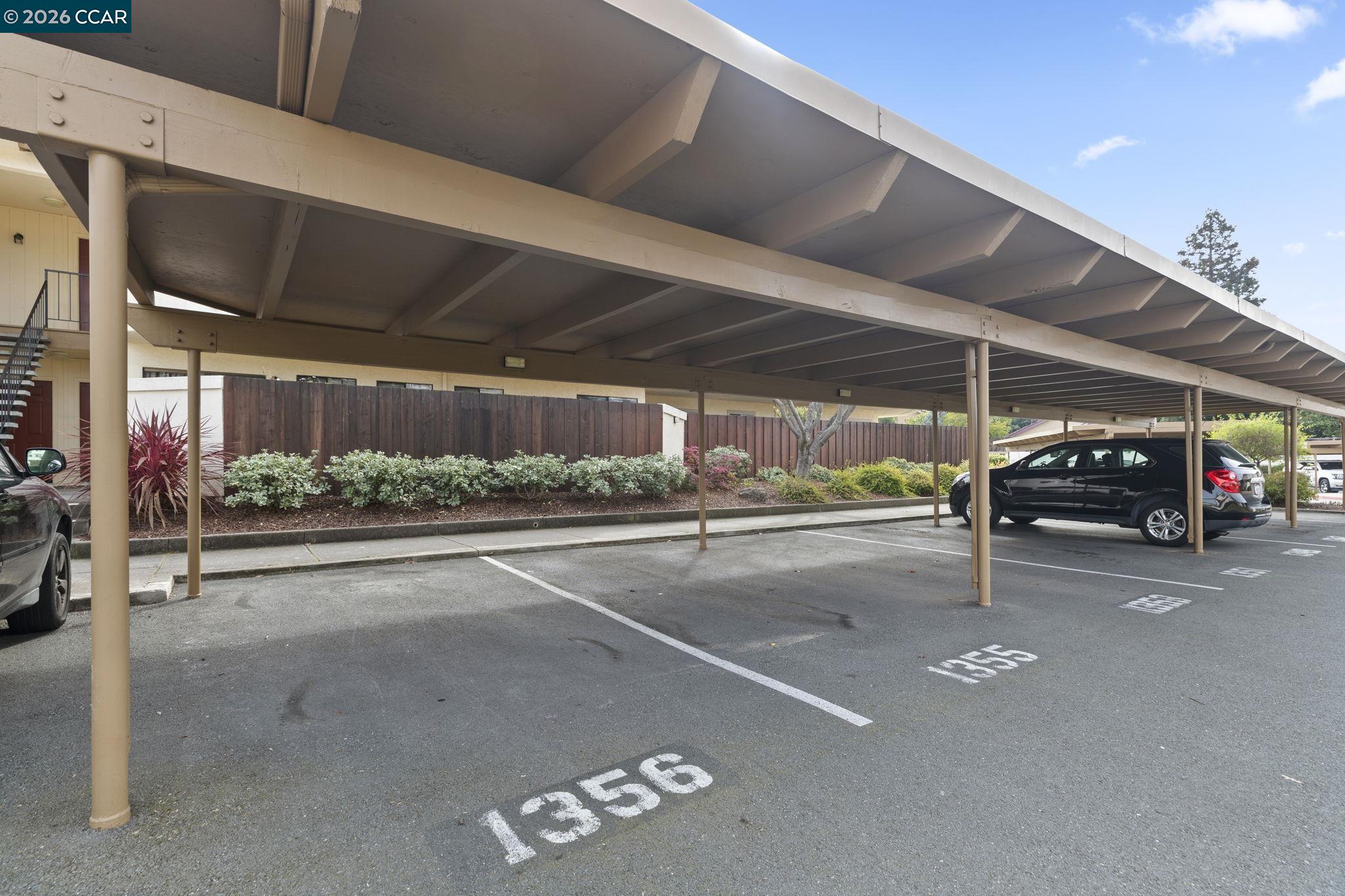 Detail Gallery Image 49 of 53 For 5060 Valley Crest Dr #56,  Concord,  CA 94521 - 3 Beds | 2/1 Baths