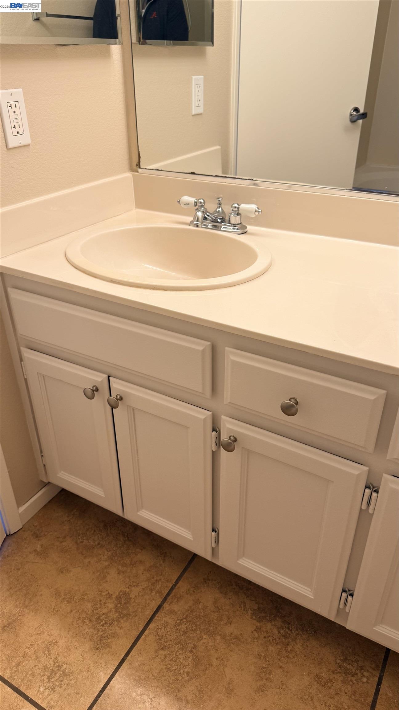 Detail Gallery Image 26 of 50 For 103 Tuscany Court, Hercules,  CA 94547 - 2 Beds | 2 Baths