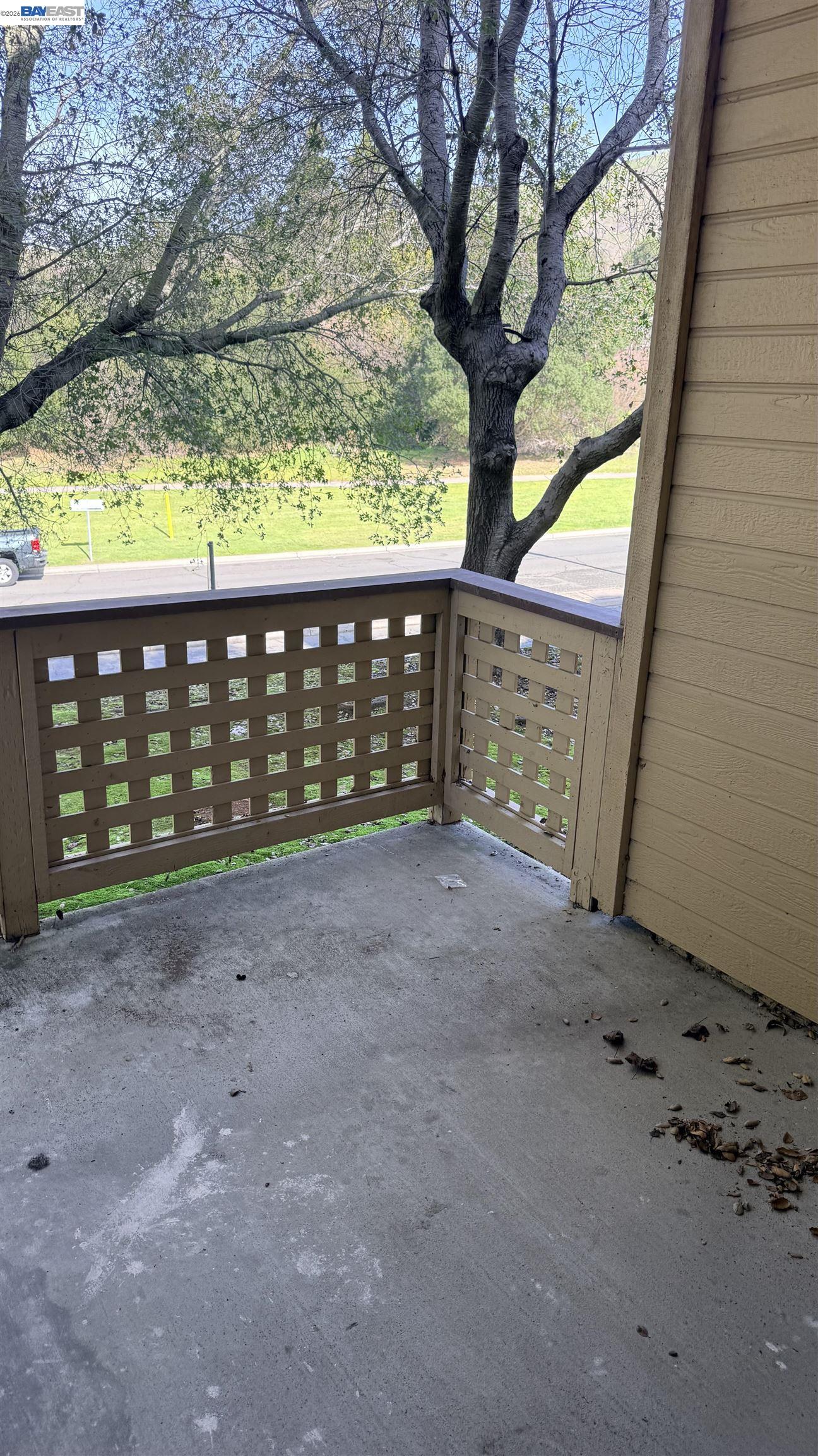 Detail Gallery Image 39 of 52 For 103 Tuscany Court, Hercules,  CA 94547 - 2 Beds | 2 Baths