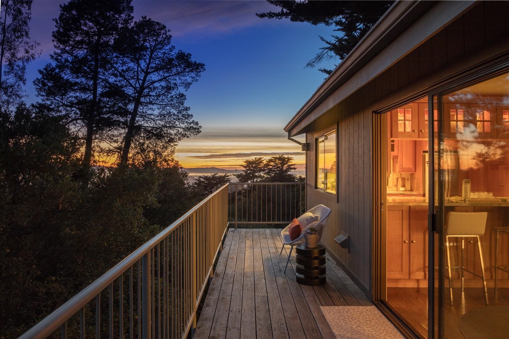 Detail Gallery Image 35 of 57 For 2355 Pelham Pl, Oakland,  CA 94611 - 3 Beds | 2/1 Baths