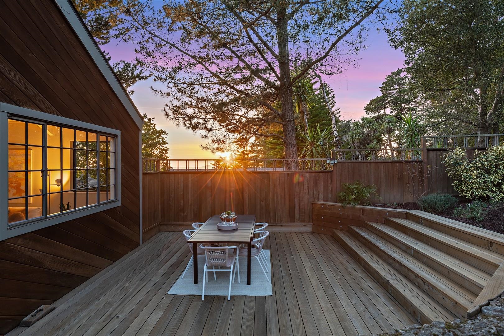 Detail Gallery Image 7 of 57 For 2355 Pelham Pl, Oakland,  CA 94611 - 3 Beds | 2/1 Baths