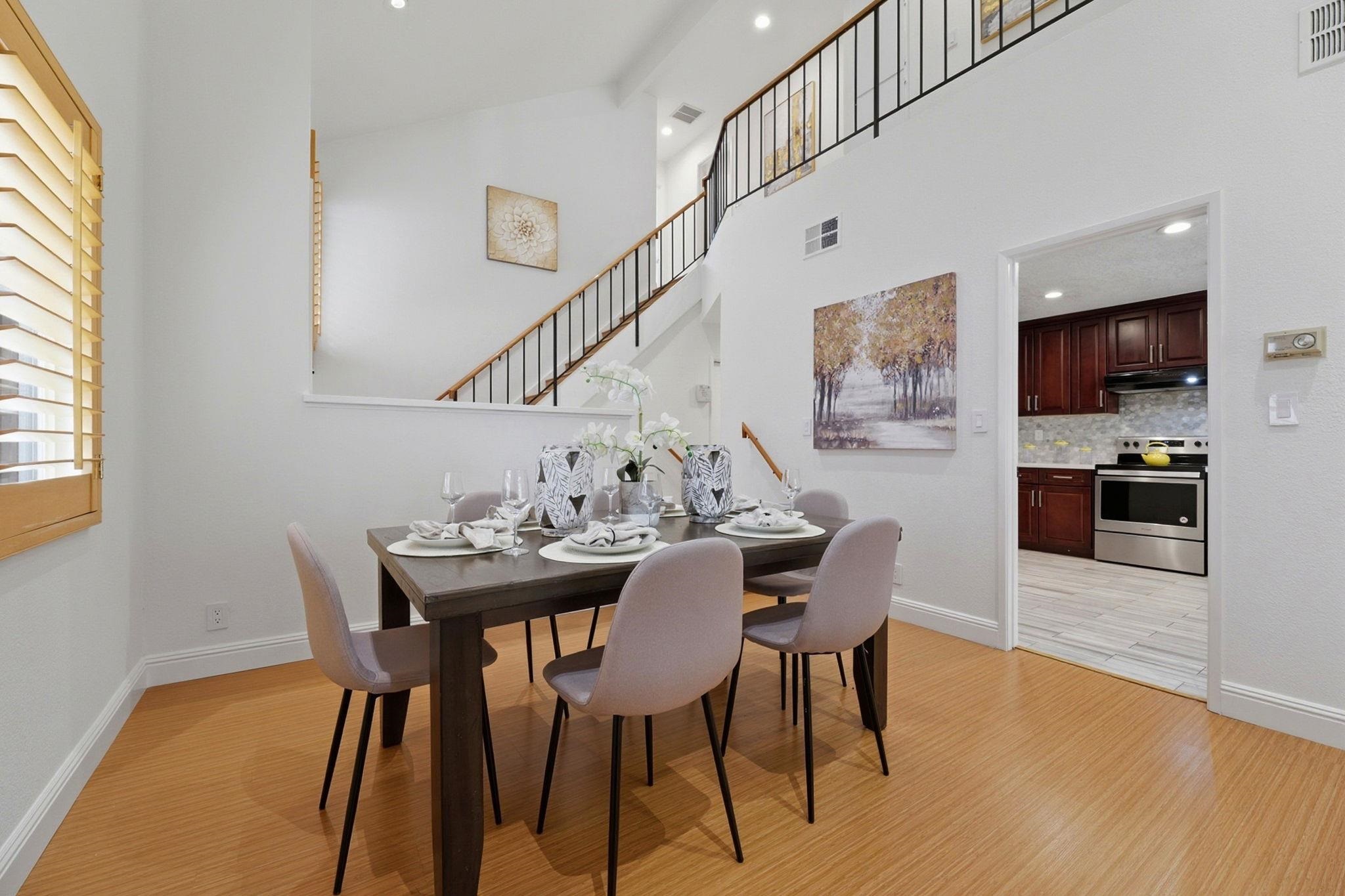 Detail Gallery Image 11 of 44 For 4862 Garnet Cmn, Fremont,  CA 94555 - 3 Beds | 2/1 Baths