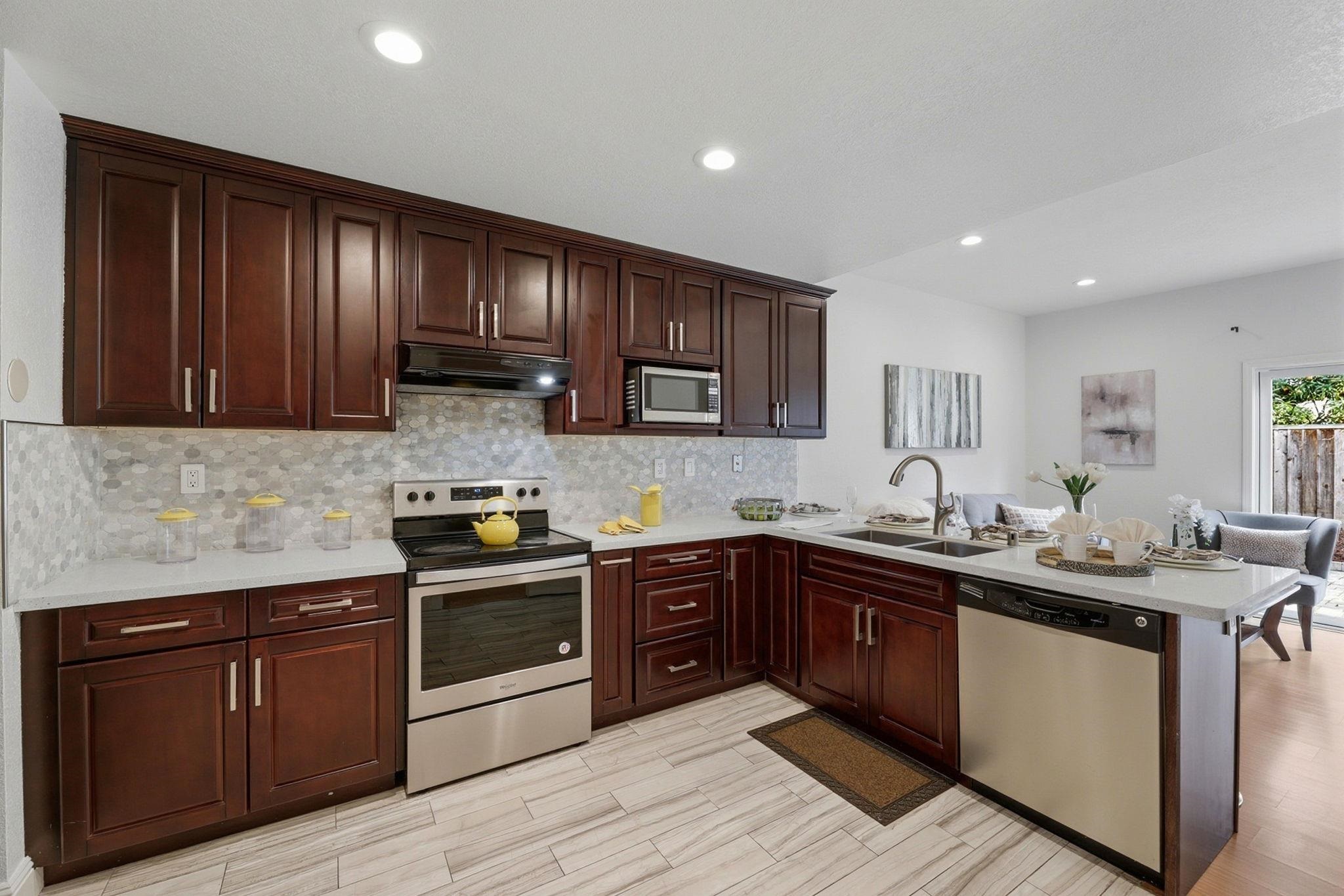 Detail Gallery Image 13 of 44 For 4862 Garnet Cmn, Fremont,  CA 94555 - 3 Beds | 2/1 Baths