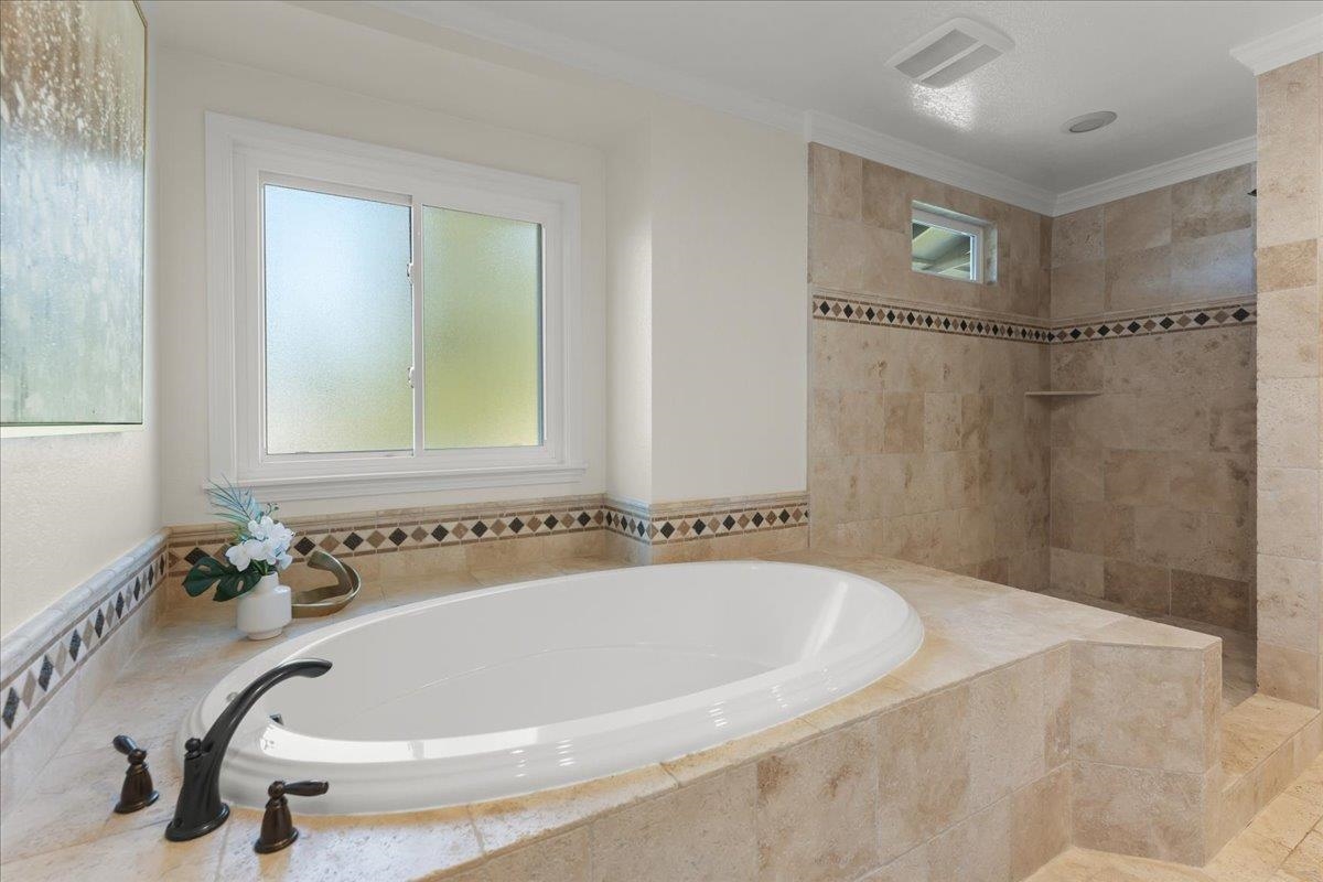 Detail Gallery Image 26 of 56 For 61 Willowview Ct, Danville,  CA 94526 - 4 Beds | 3 Baths