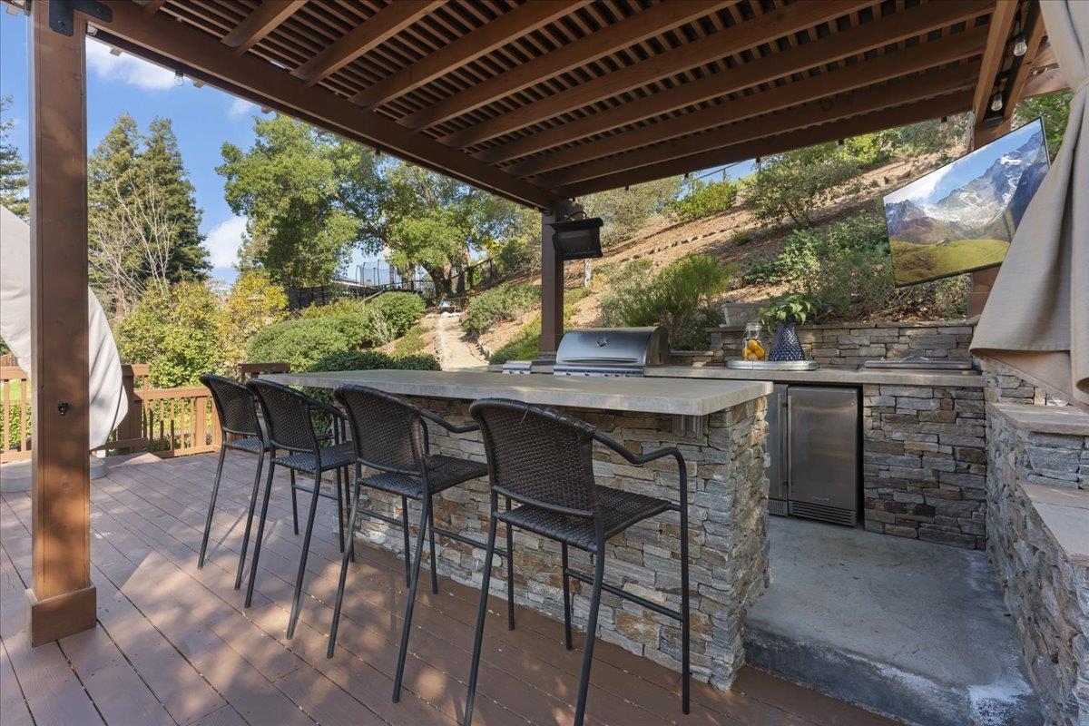 Detail Gallery Image 45 of 56 For 61 Willowview Ct, Danville,  CA 94526 - 4 Beds | 3 Baths