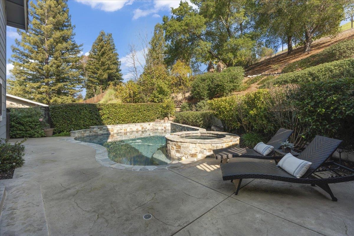 Detail Gallery Image 46 of 56 For 61 Willowview Ct, Danville,  CA 94526 - 4 Beds | 3 Baths