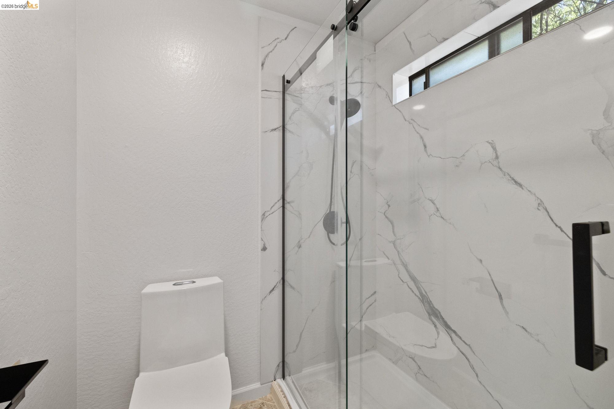 Detail Gallery Image 13 of 32 For 12629 Cresthavaen, Groveland,  CA 95321 - 3 Beds | 2/1 Baths