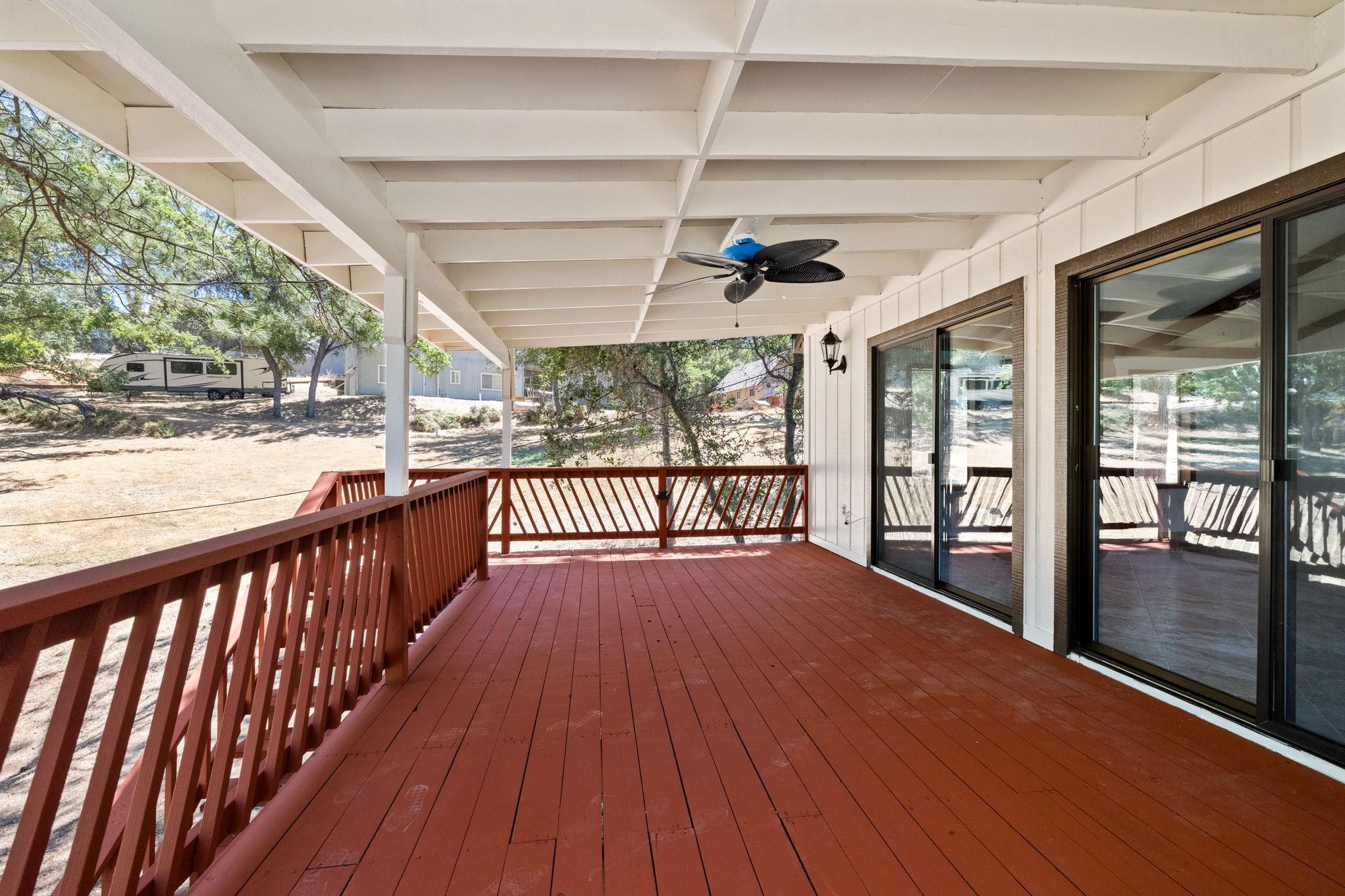 Detail Gallery Image 10 of 33 For 12629 Cresthavaen, Groveland,  CA 95321 - 3 Beds | 2/1 Baths