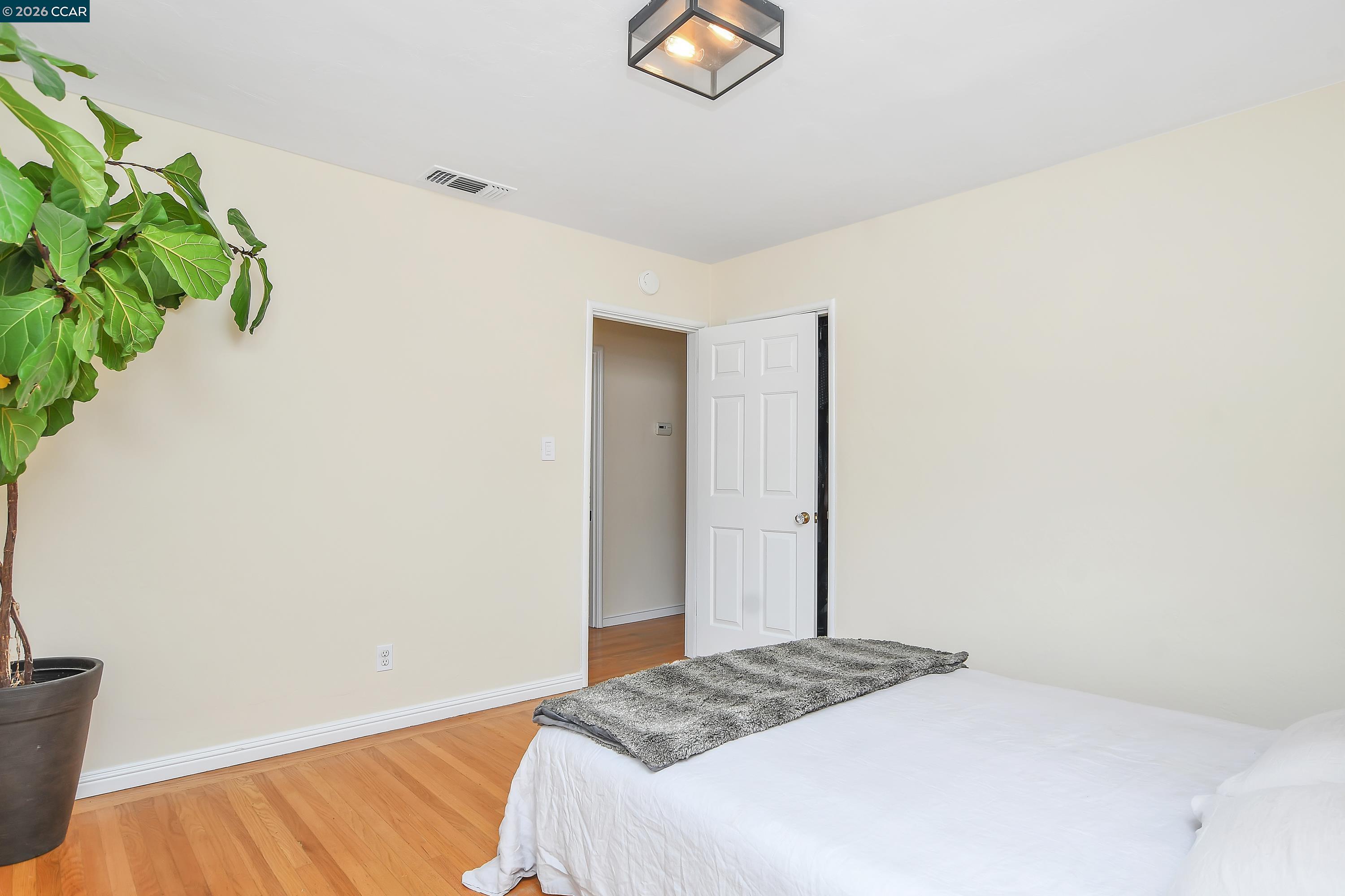 Detail Gallery Image 14 of 35 For 3162 Salvio St, Concord,  CA 94519 - 3 Beds | 1 Baths