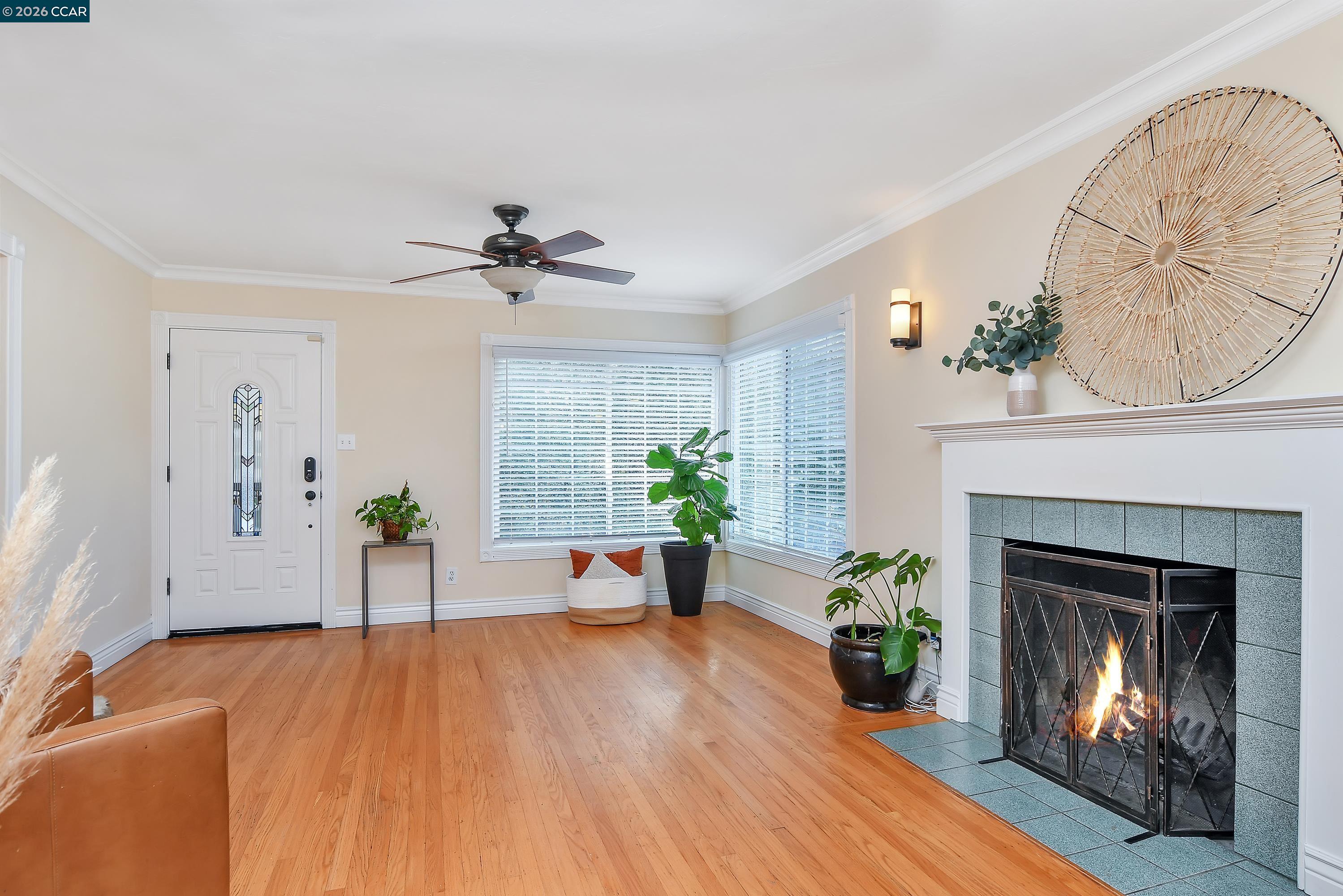 Detail Gallery Image 5 of 35 For 3162 Salvio St, Concord,  CA 94519 - 3 Beds | 1 Baths