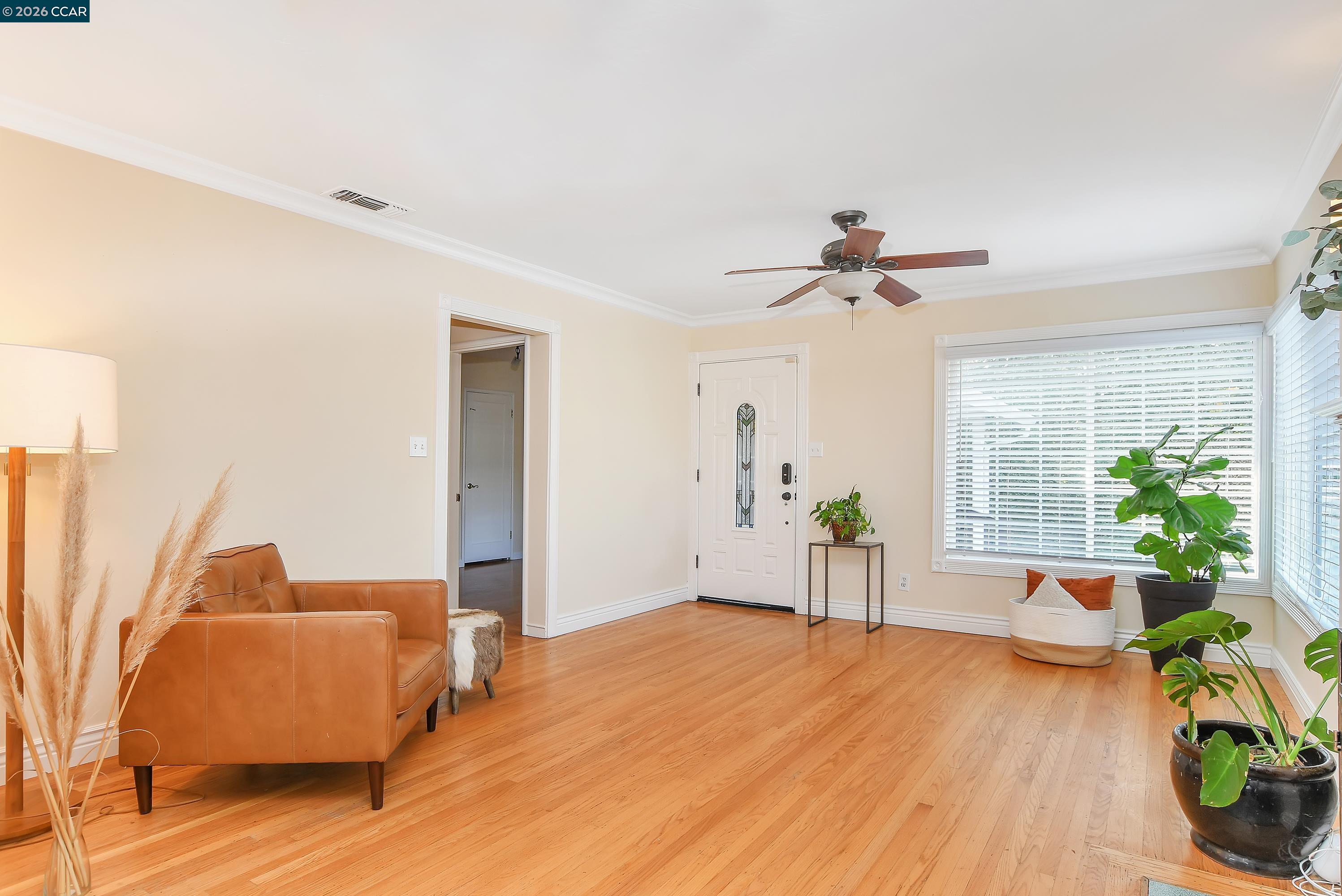 Detail Gallery Image 6 of 35 For 3162 Salvio St, Concord,  CA 94519 - 3 Beds | 1 Baths