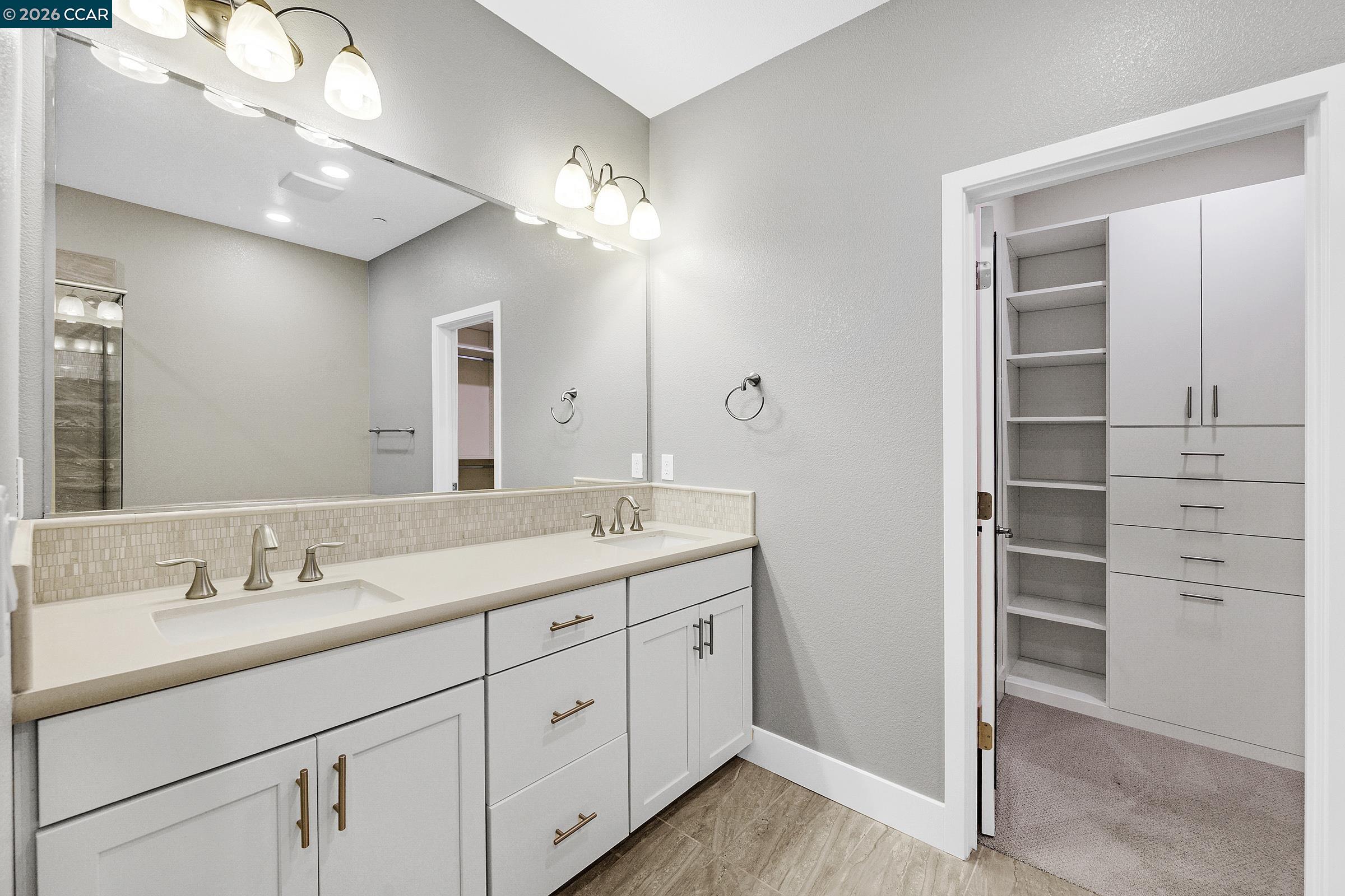 Photo #41: 41123529 Listing: Photo #41