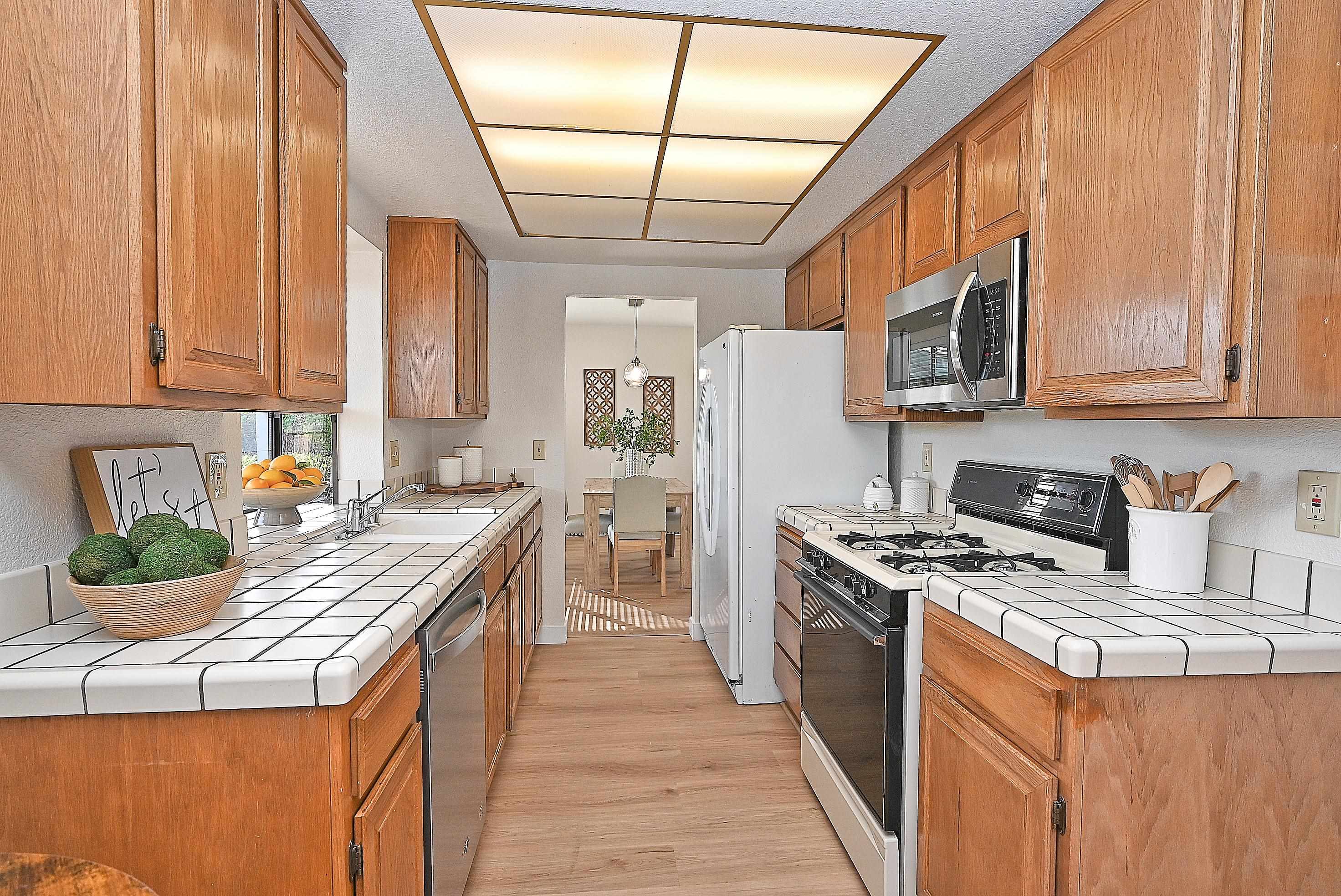 Detail Gallery Image 12 of 54 For 137 Pirates Cv, Vallejo,  CA 94591 - 4 Beds | 2/1 Baths