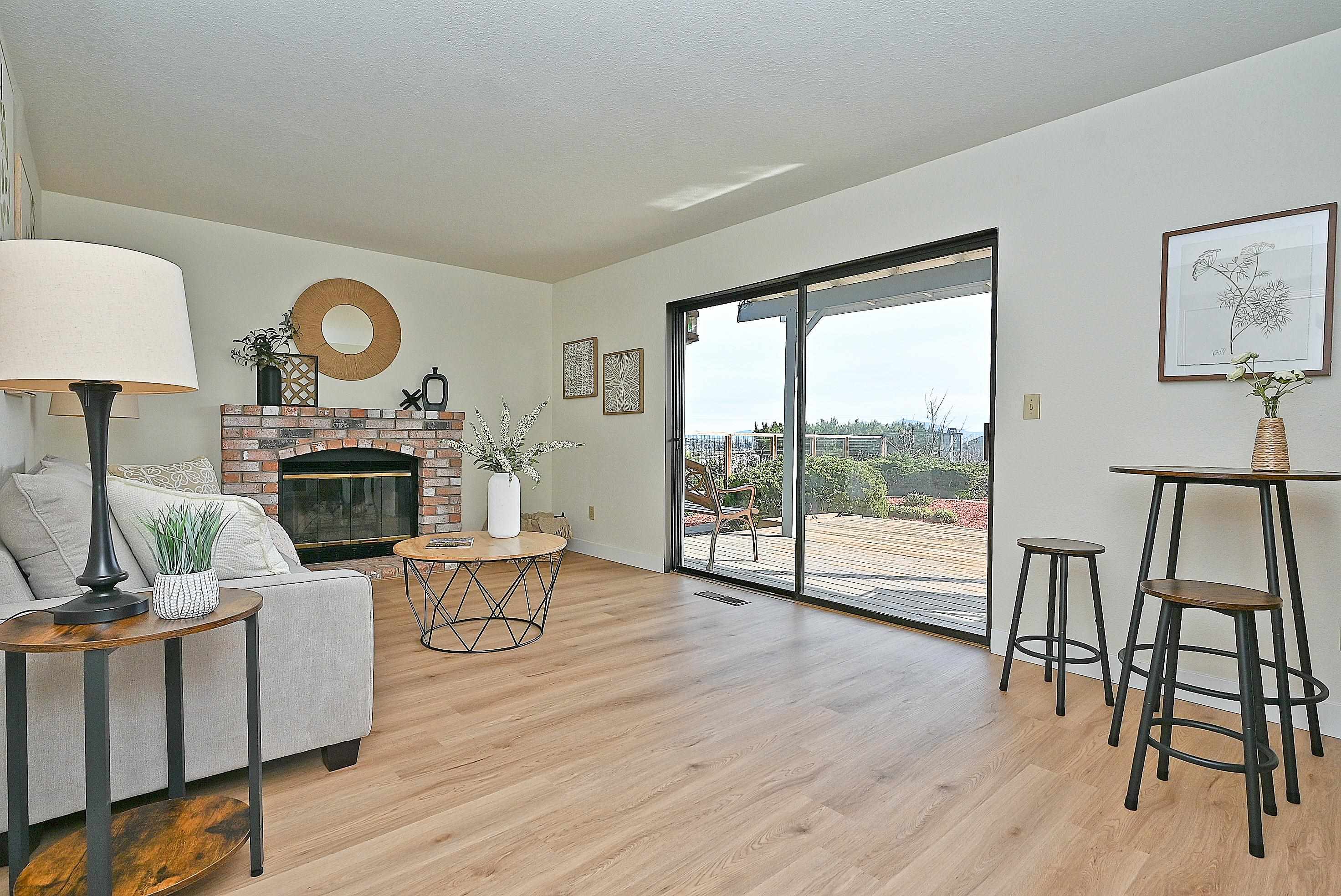 Detail Gallery Image 8 of 54 For 137 Pirates Cv, Vallejo,  CA 94591 - 4 Beds | 2/1 Baths