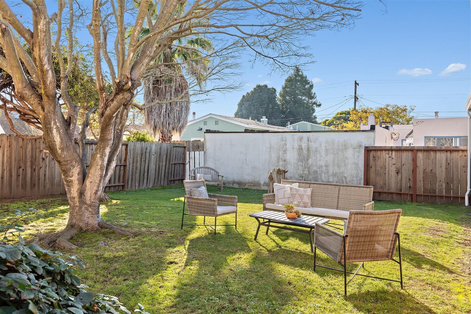 Detail Gallery Image 29 of 37 For 938 Masonic Ave, Albany,  CA 94706 - 2 Beds | 1 Baths