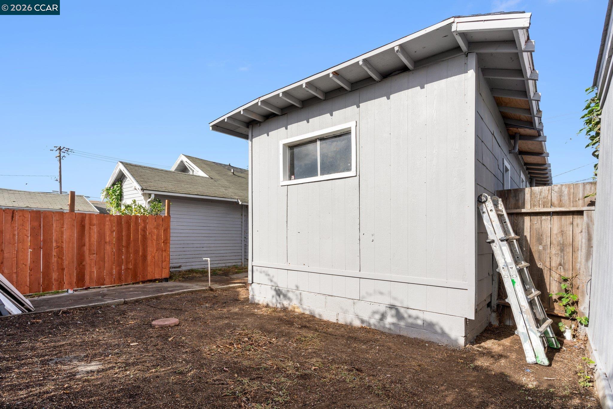 Detail Gallery Image 27 of 28 For 2612 75th Ave, Oakland,  CA 94605 - 2 Beds | 1/1 Baths