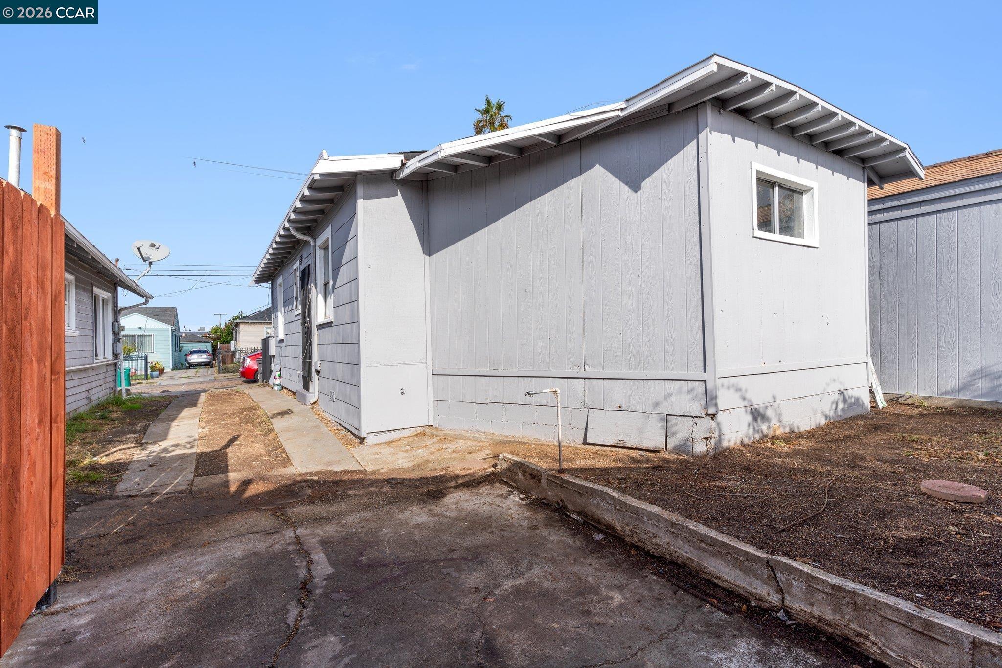 Detail Gallery Image 28 of 28 For 2612 75th Ave, Oakland,  CA 94605 - 2 Beds | 1/1 Baths