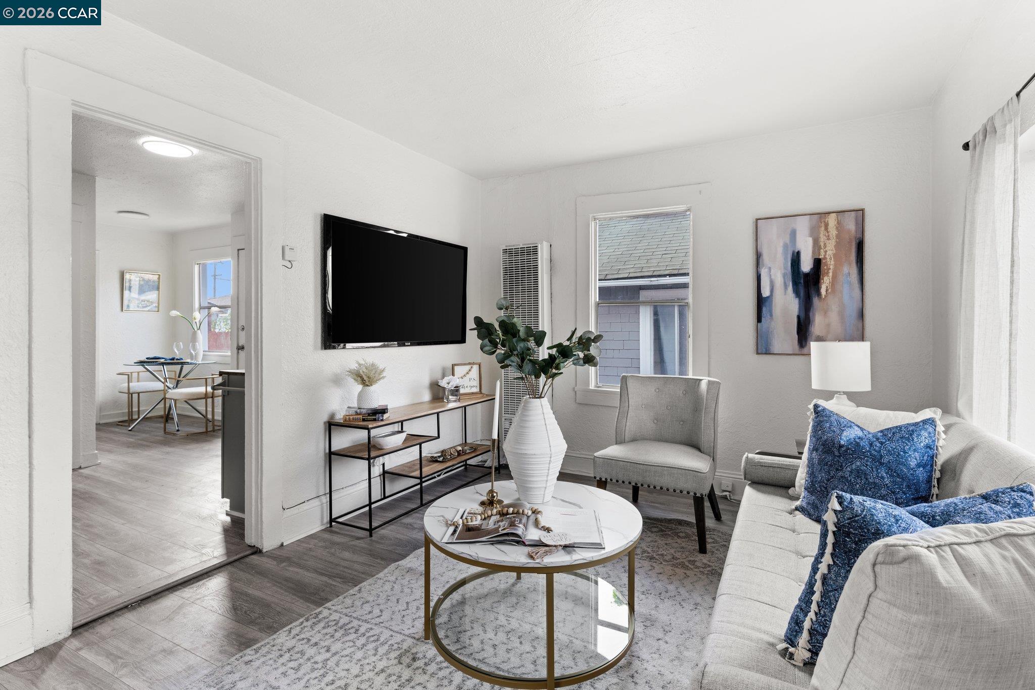 Detail Gallery Image 6 of 28 For 2612 75th Ave, Oakland,  CA 94605 - 2 Beds | 1/1 Baths