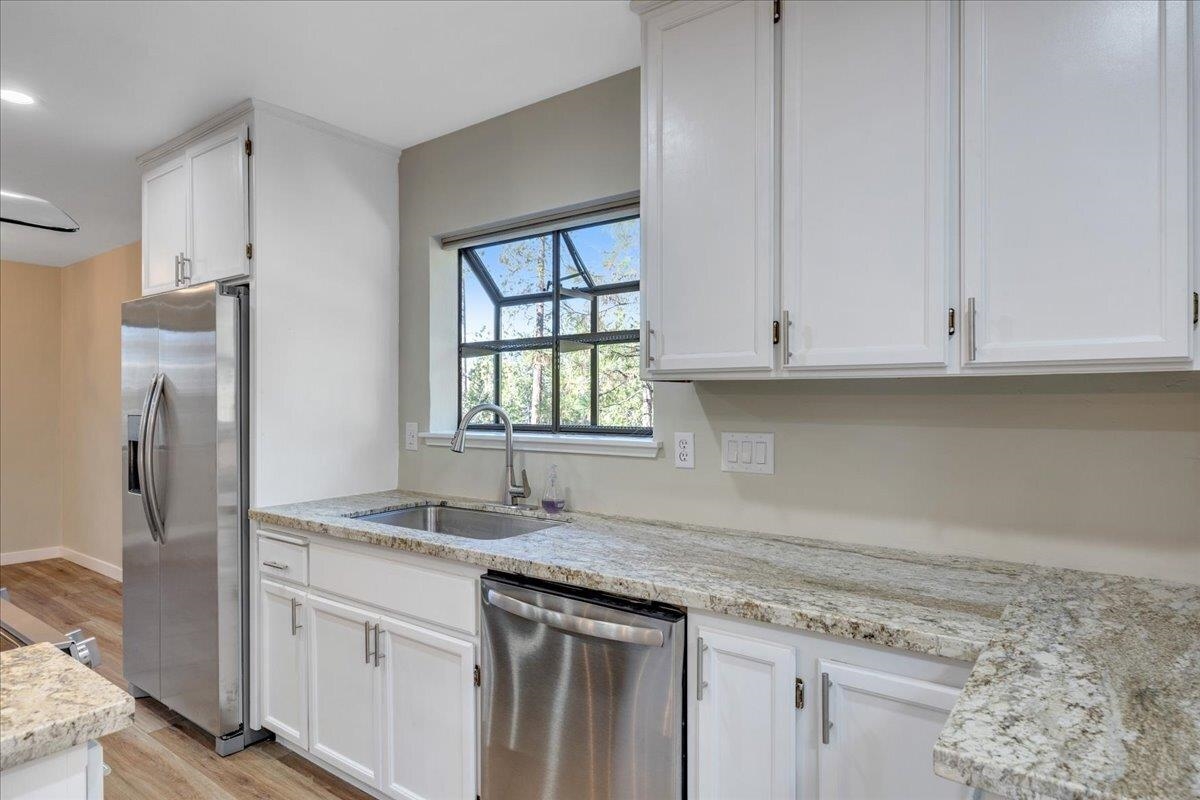 Detail Gallery Image 31 of 60 For 22693 Tamarack Dr, Twain Harte,  CA 95383 - 3 Beds | 2/1 Baths