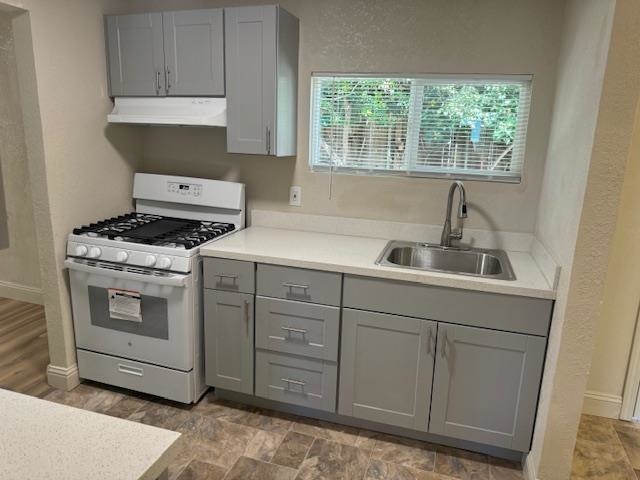 Detail Gallery Image 4 of 15 For 3920 Clarke Street, Oakland,  CA 94609 - – Beds | – Baths