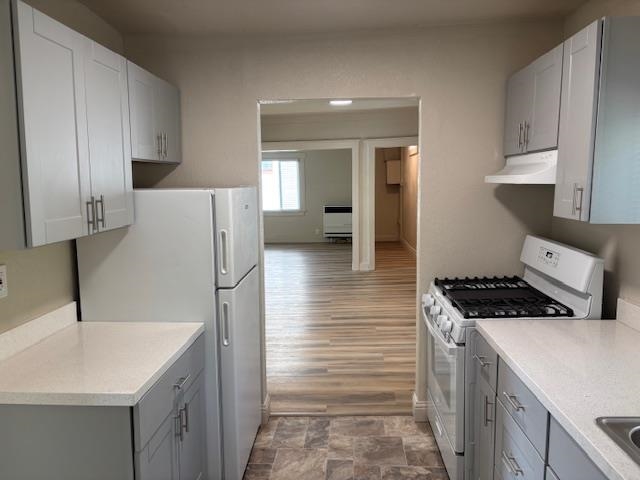 Detail Gallery Image 6 of 15 For 3920 Clarke Street, Oakland,  CA 94609 - – Beds | – Baths