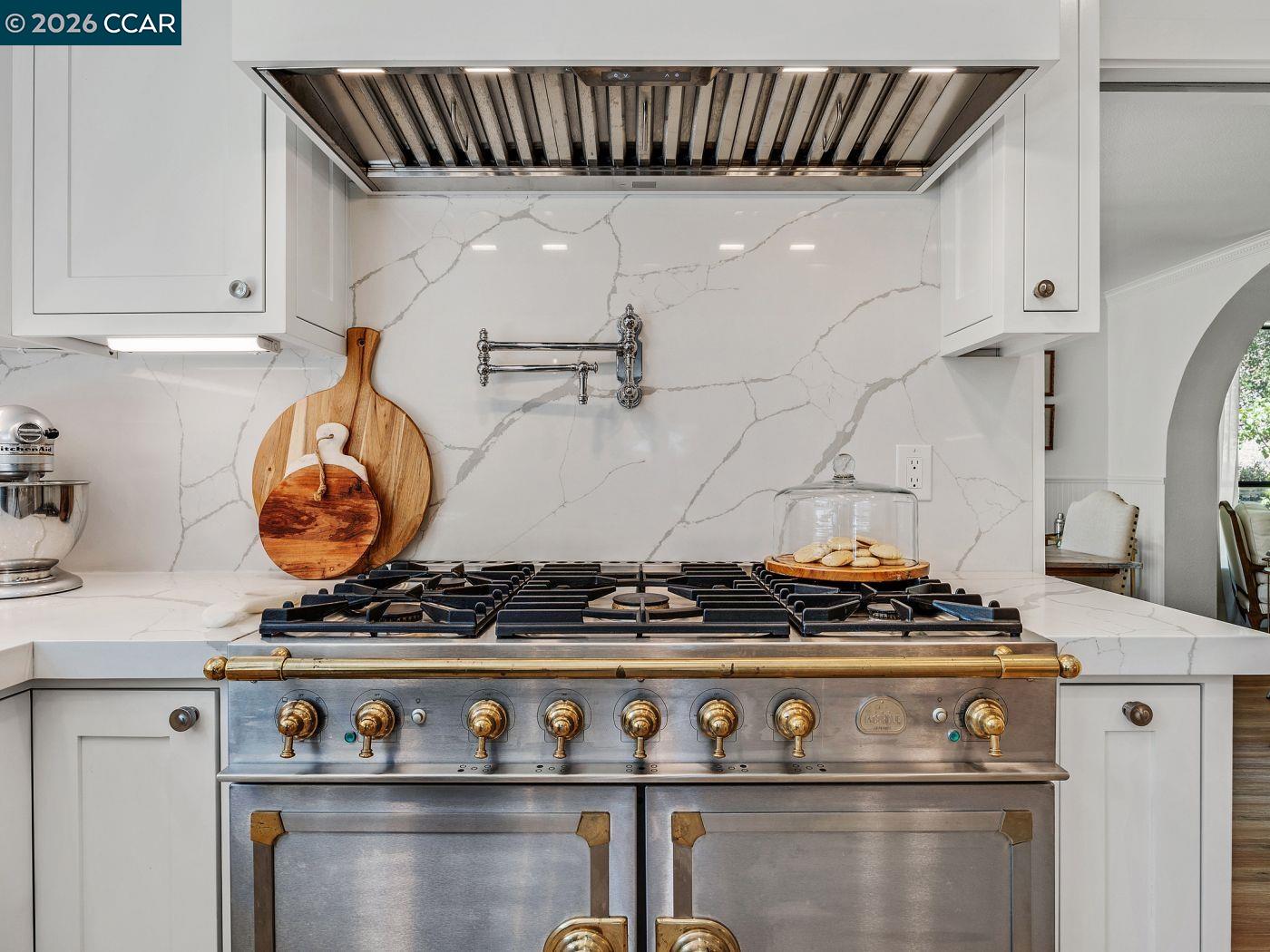 Detail Gallery Image 13 of 59 For 3911 Deer Trail Ln, Danville,  CA 94506 - 4 Beds | 3 Baths