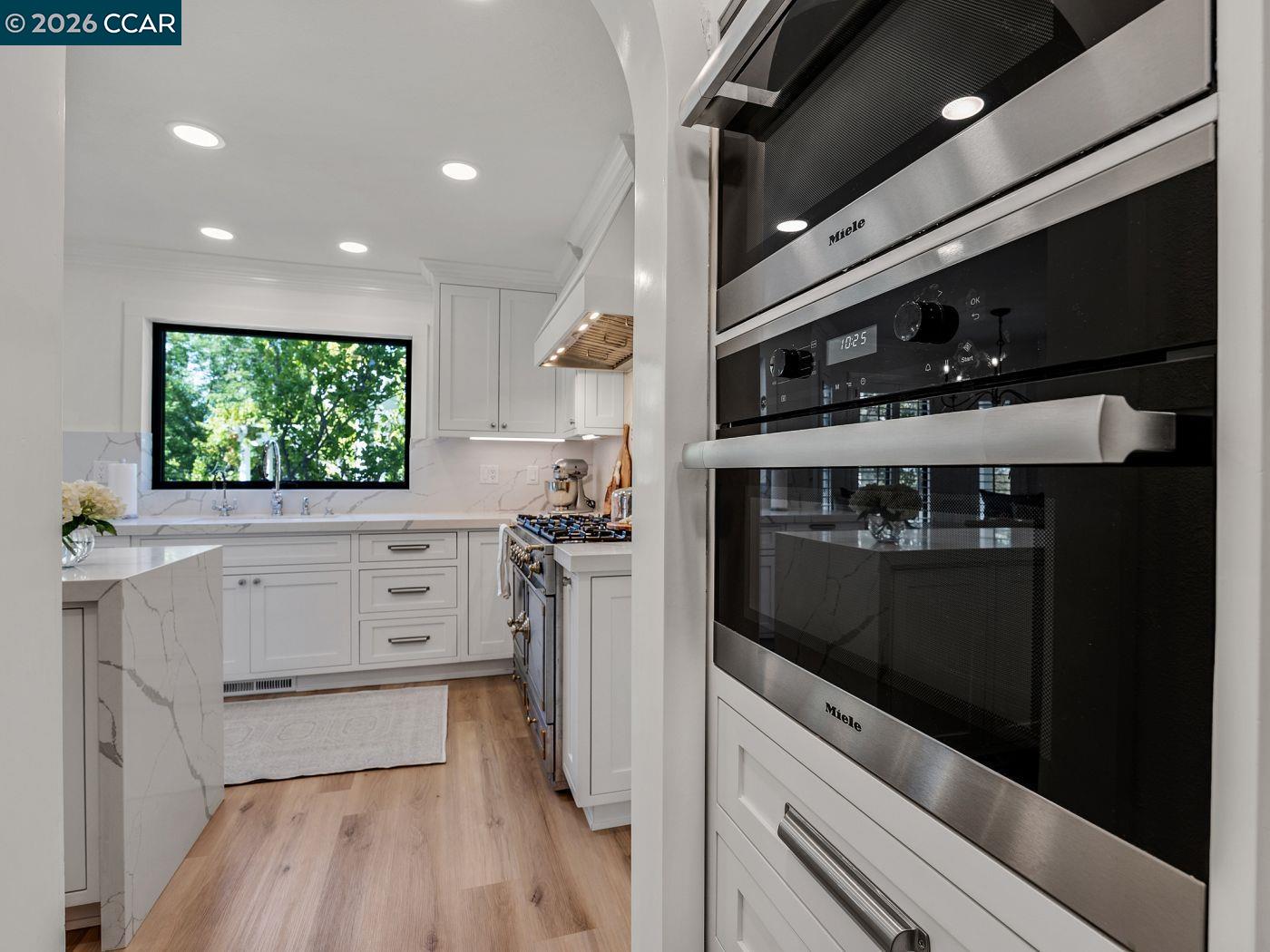 Detail Gallery Image 16 of 59 For 3911 Deer Trail Ln, Danville,  CA 94506 - 4 Beds | 3 Baths