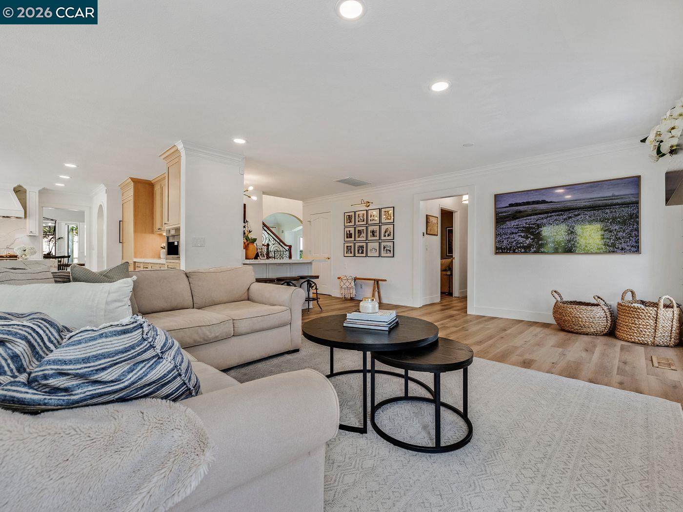 Detail Gallery Image 18 of 59 For 3911 Deer Trail Ln, Danville,  CA 94506 - 4 Beds | 3 Baths