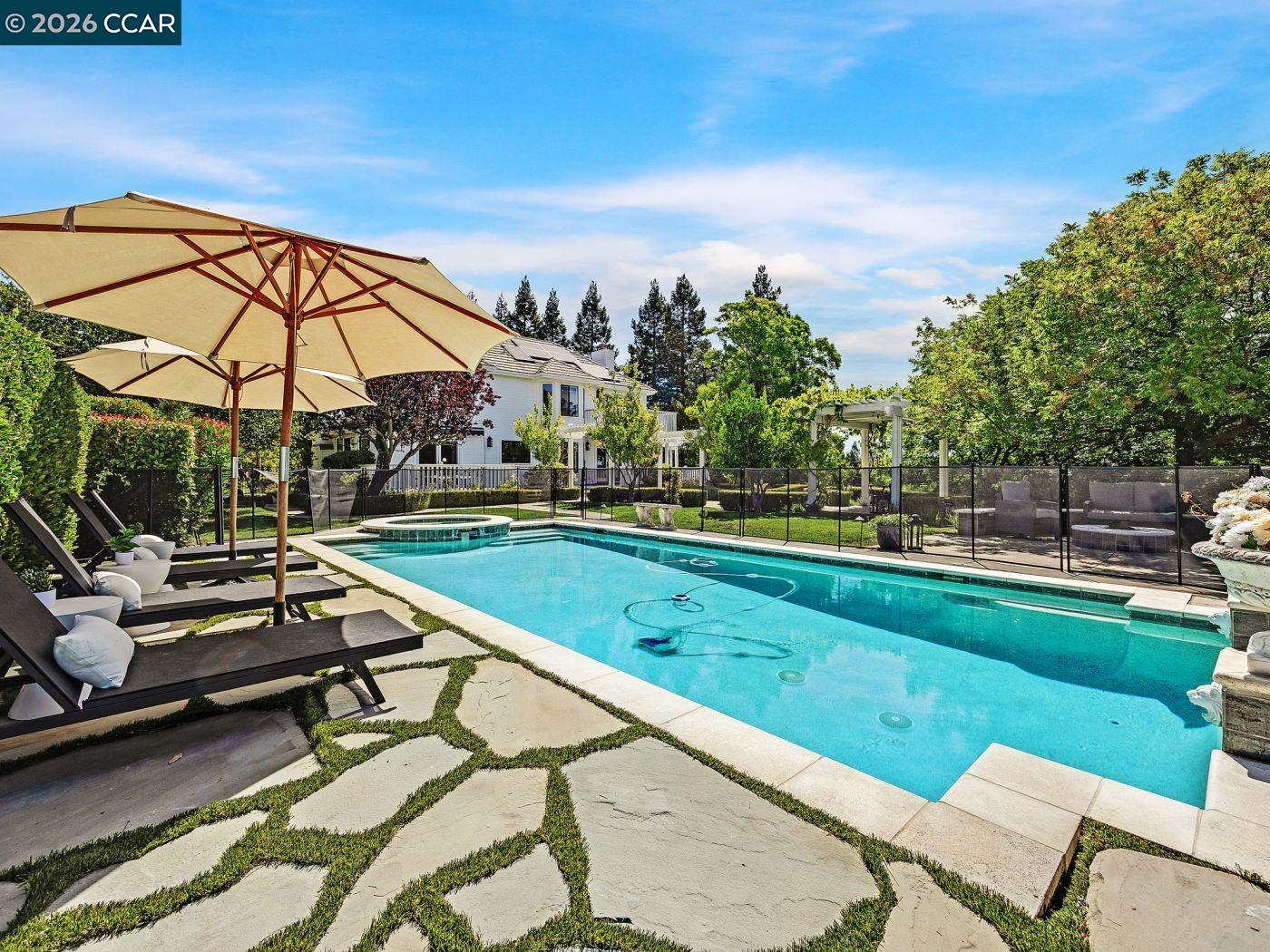 Detail Gallery Image 3 of 59 For 3911 Deer Trail Ln, Danville,  CA 94506 - 4 Beds | 3 Baths