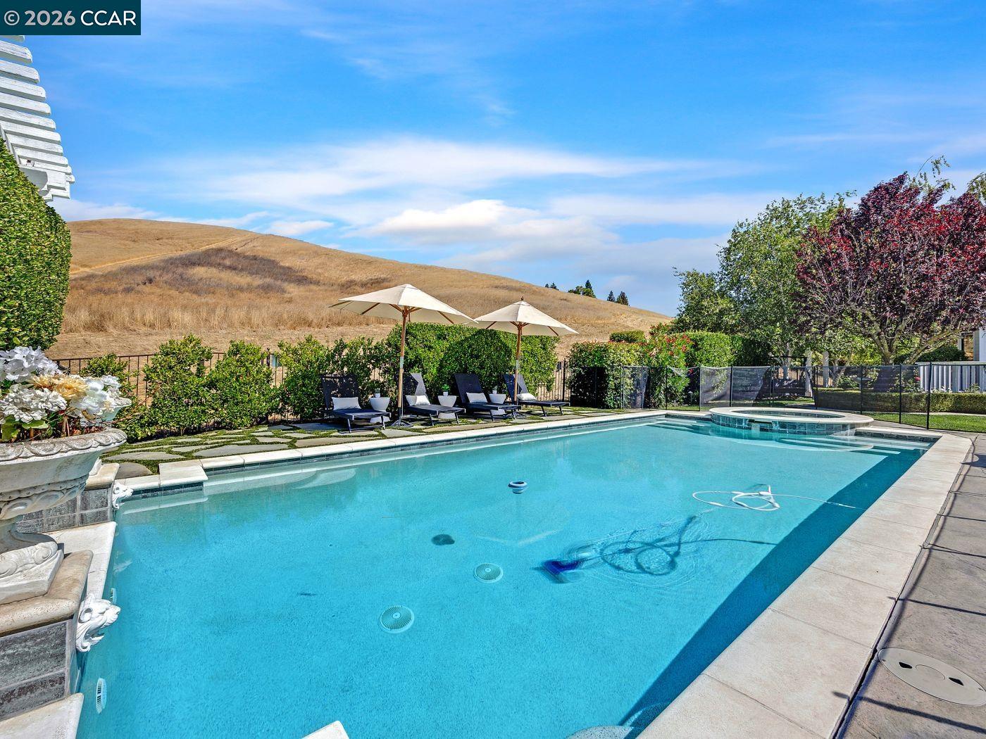 Detail Gallery Image 34 of 59 For 3911 Deer Trail Ln, Danville,  CA 94506 - 4 Beds | 3 Baths