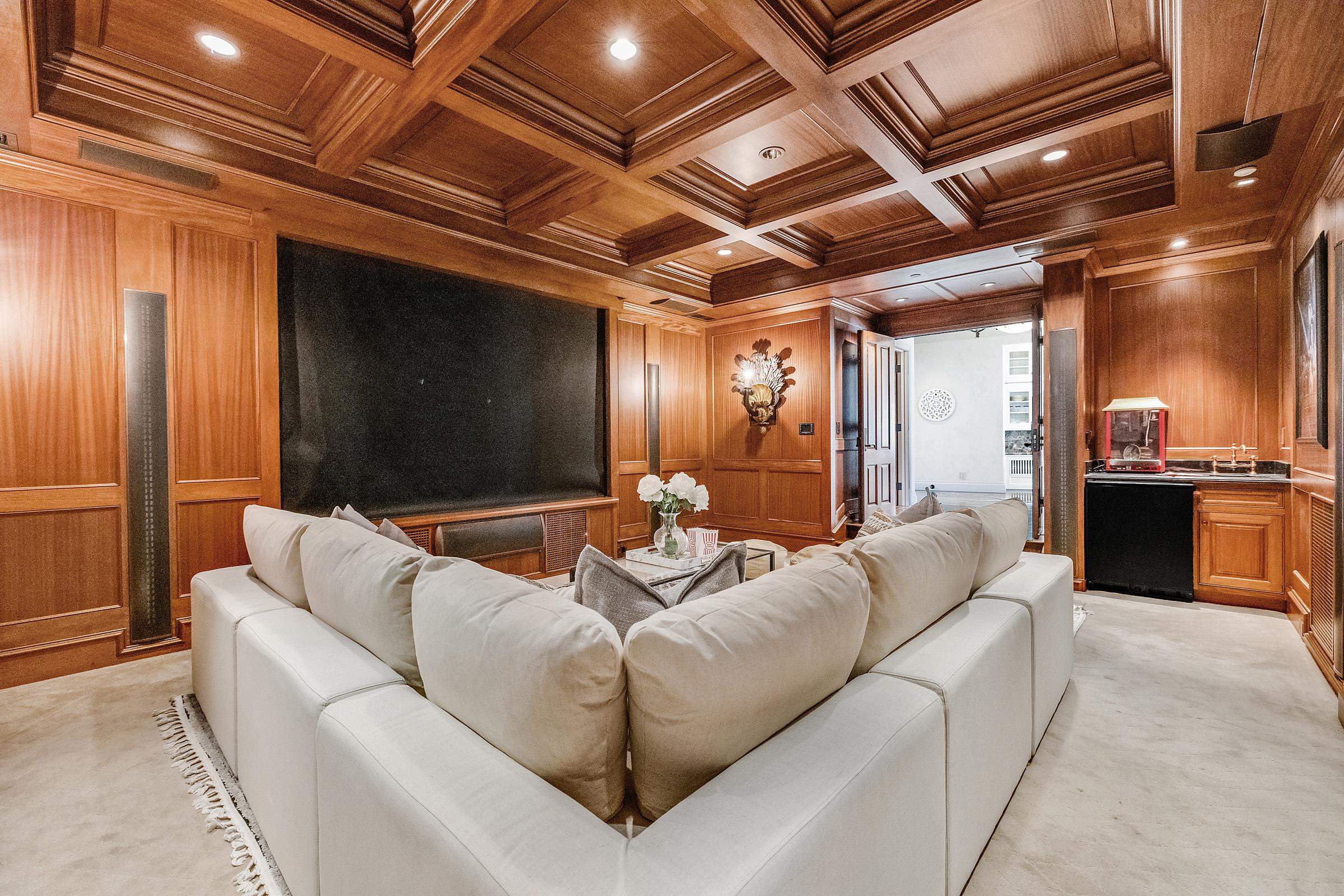 Detail Gallery Image 19 of 58 For 797 Las Olas Dr, Aptos,  CA 95003 - 5 Beds | 4/1 Baths