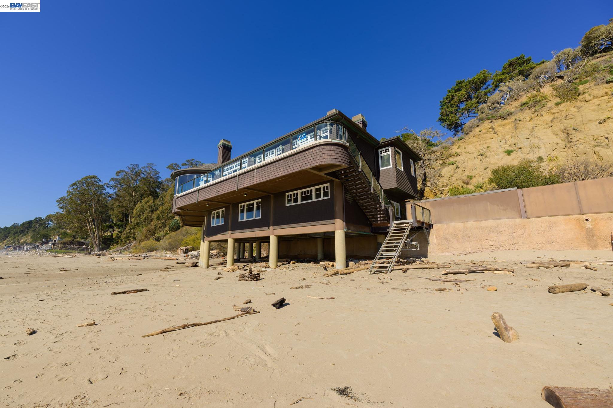 Detail Gallery Image 3 of 60 For 797 Las Olas Dr, Aptos,  CA 95003 - 5 Beds | 4/1 Baths