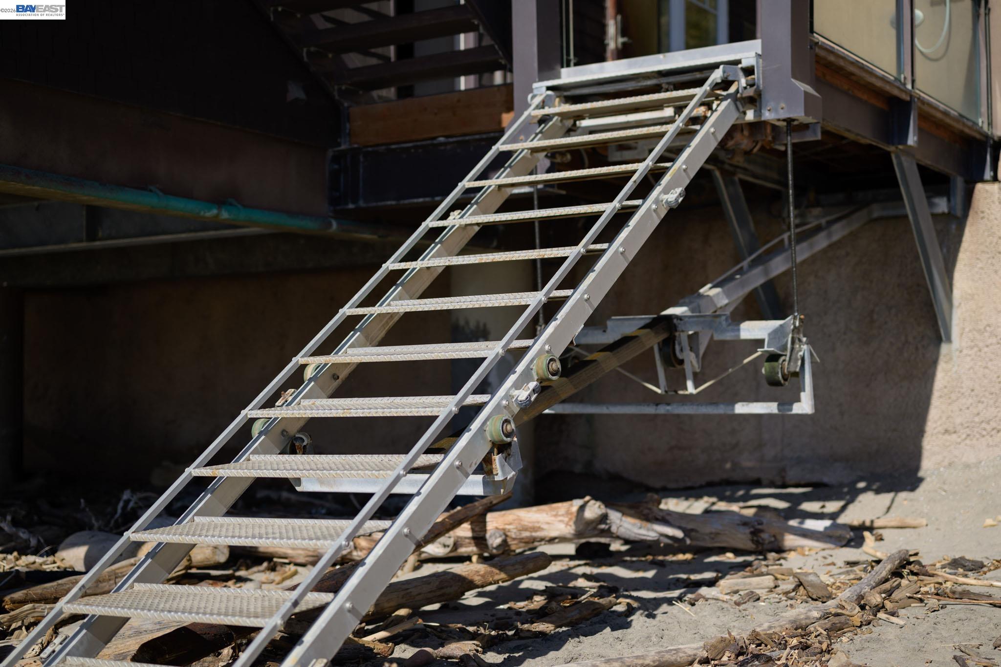 Detail Gallery Image 49 of 60 For 797 Las Olas Dr, Aptos,  CA 95003 - 5 Beds | 4/1 Baths