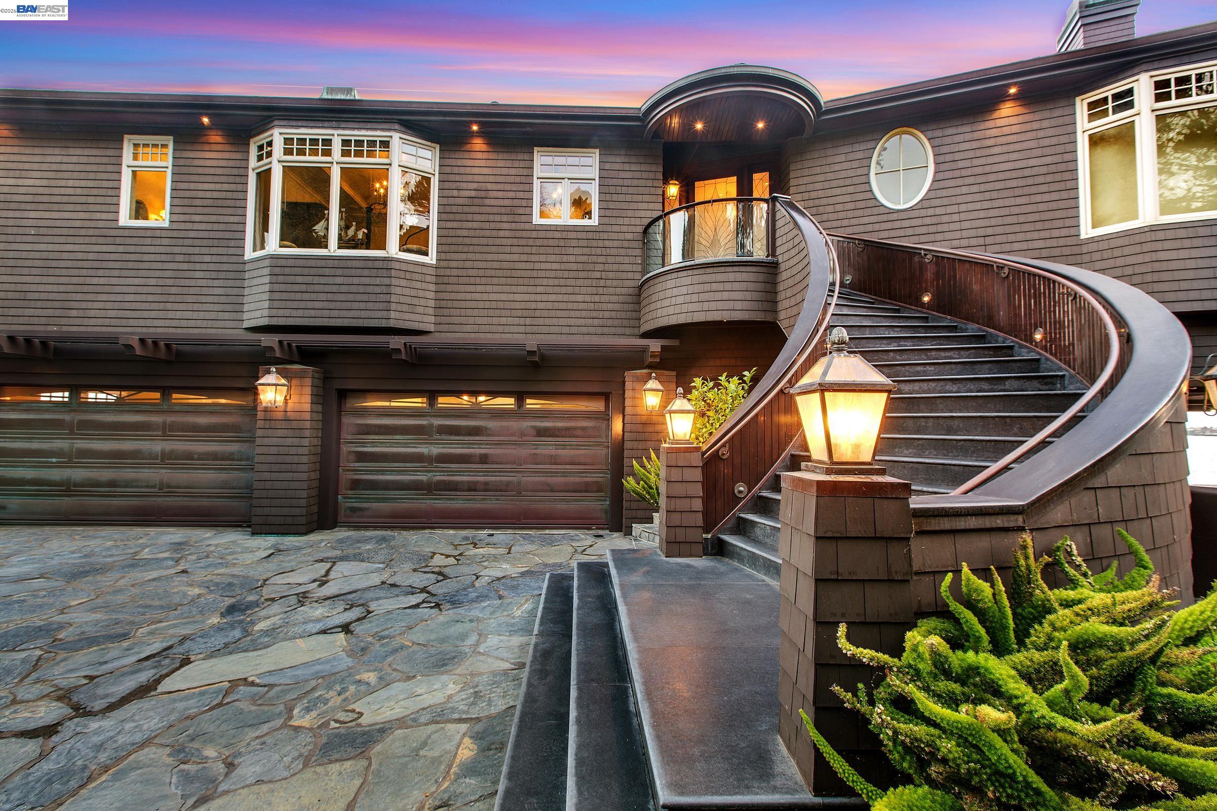 Detail Gallery Image 8 of 60 For 797 Las Olas Dr, Aptos,  CA 95003 - 5 Beds | 4/1 Baths