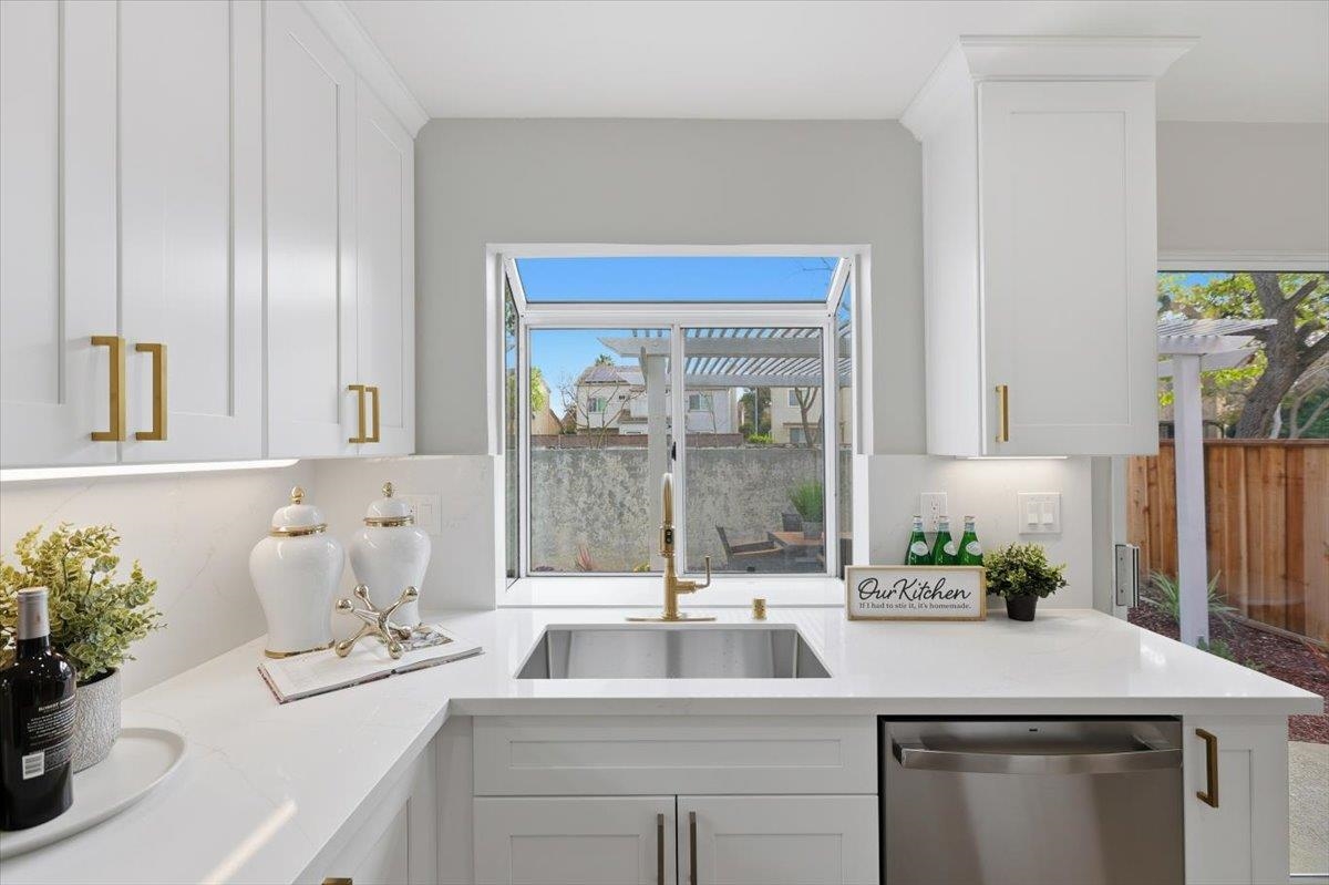 Detail Gallery Image 16 of 60 For 1274 Elkwood Dr, Milpitas,  CA 95035 - 3 Beds | 2/1 Baths