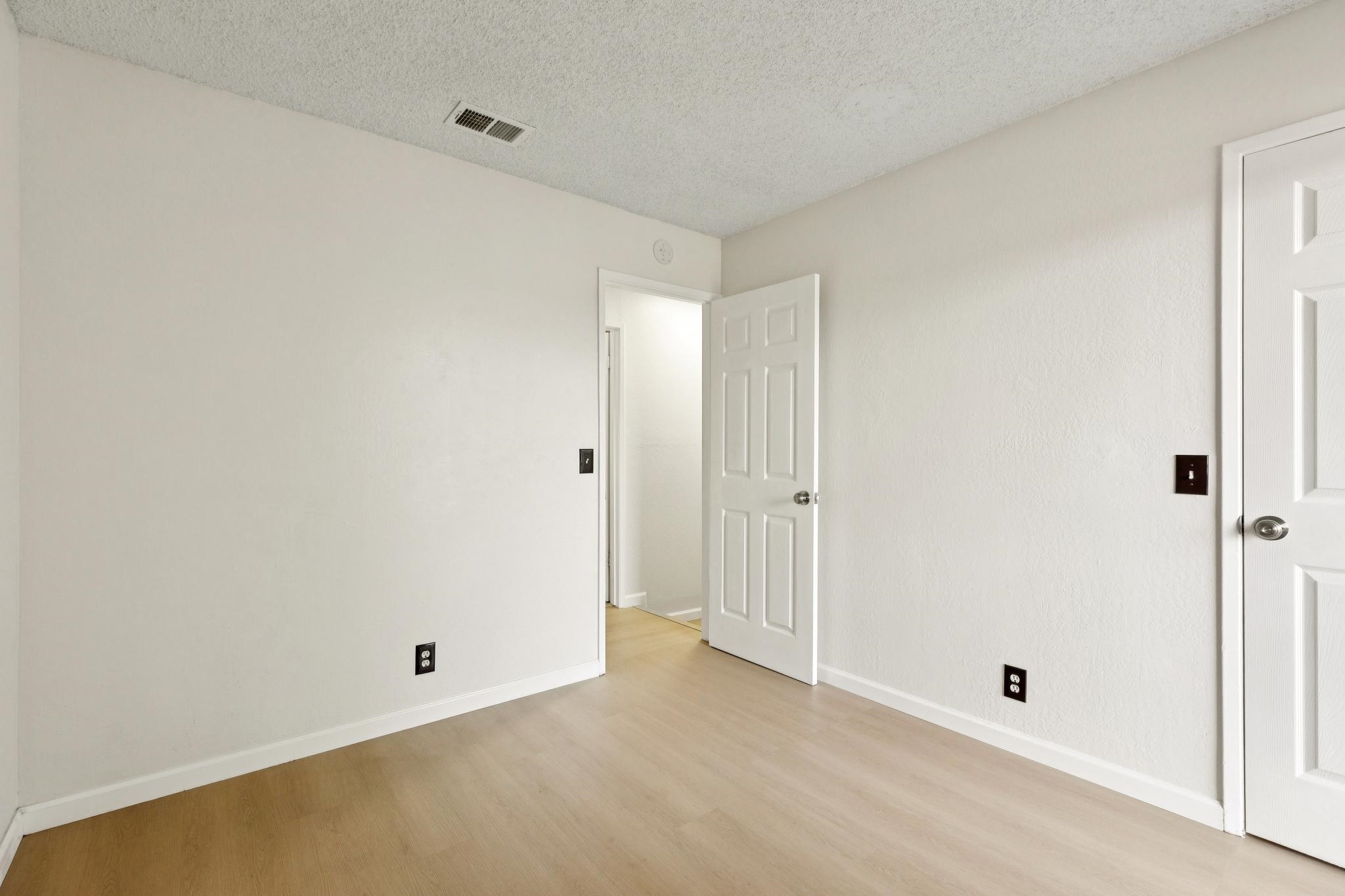 Photo #23: 41123556 Listing: Photo #23