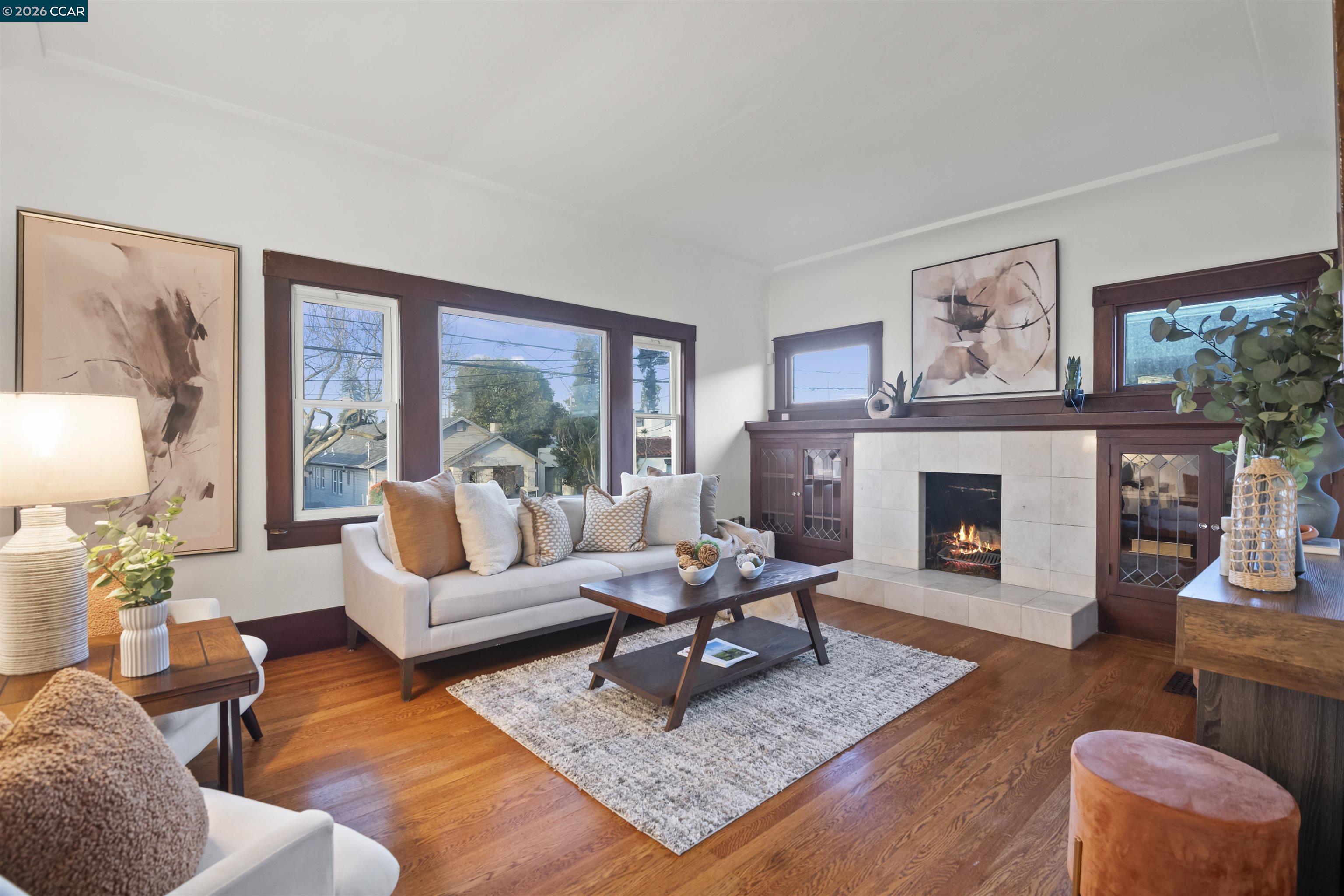 Detail Gallery Image 3 of 17 For 5428 Ruth Ave, Oakland,  CA 94601 - 3 Beds | 1 Baths