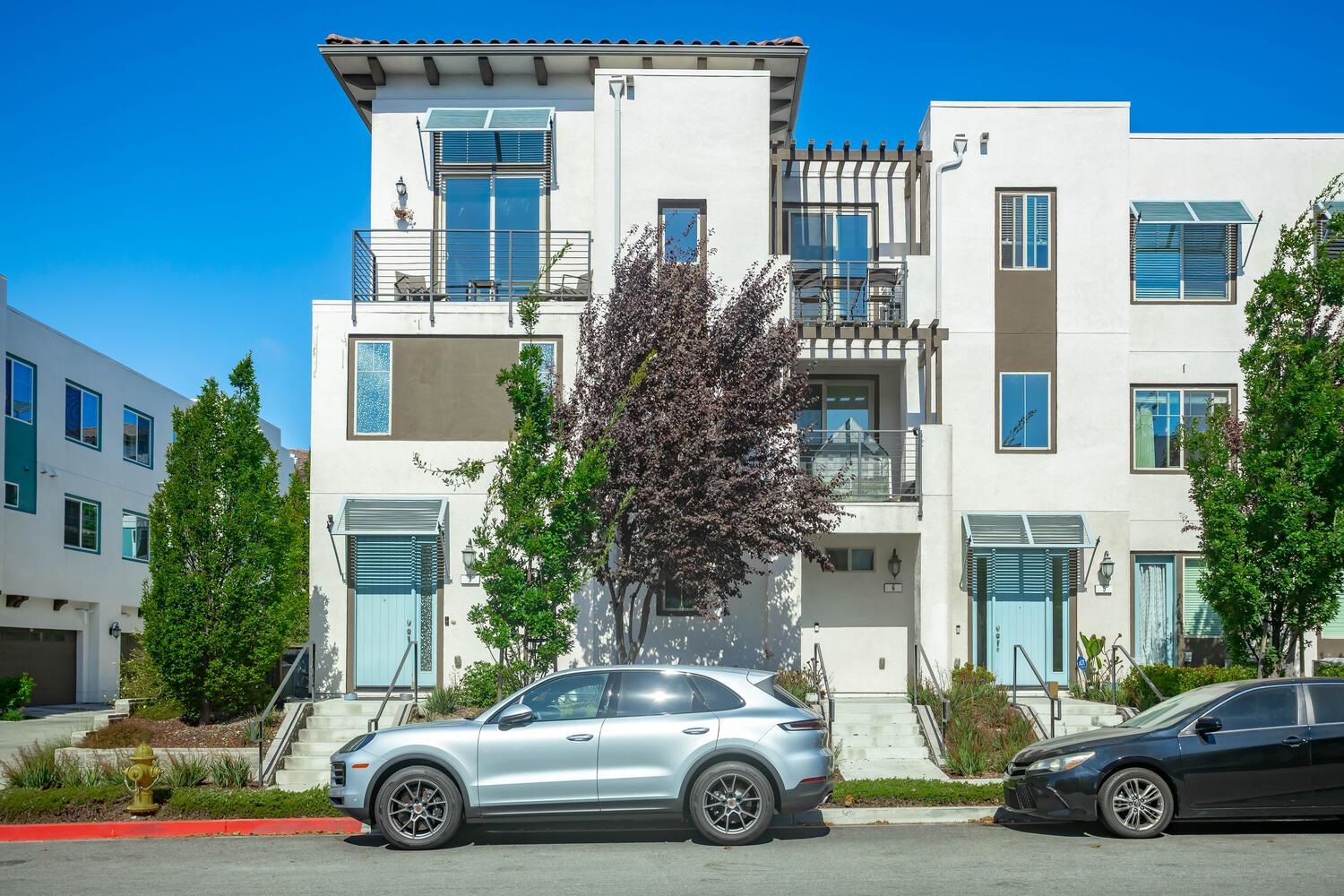 Detail Gallery Image 1 of 32 For 3077 Valley of Hearts Del Pl #6,  San Jose,  CA 95136-4977 - 2 Beds | 2 Baths