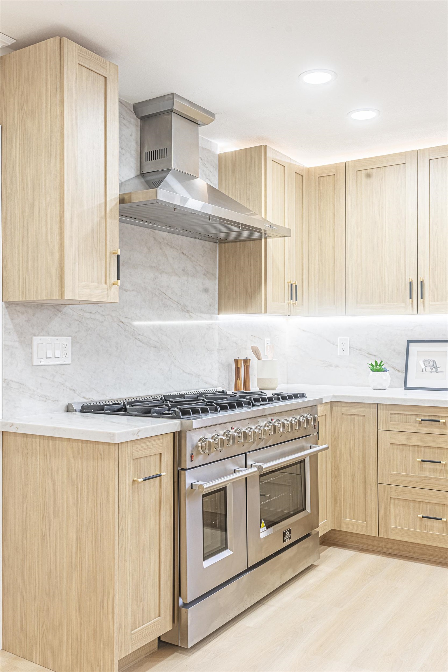 Detail Gallery Image 16 of 48 For 3474 Walton Way, San Jose,  CA 95117 - 3 Beds | 2/1 Baths