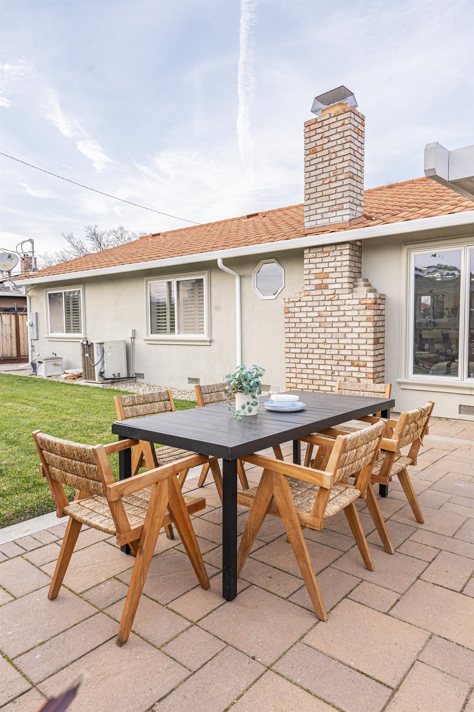 Detail Gallery Image 43 of 48 For 3474 Walton Way, San Jose,  CA 95117 - 3 Beds | 2/1 Baths