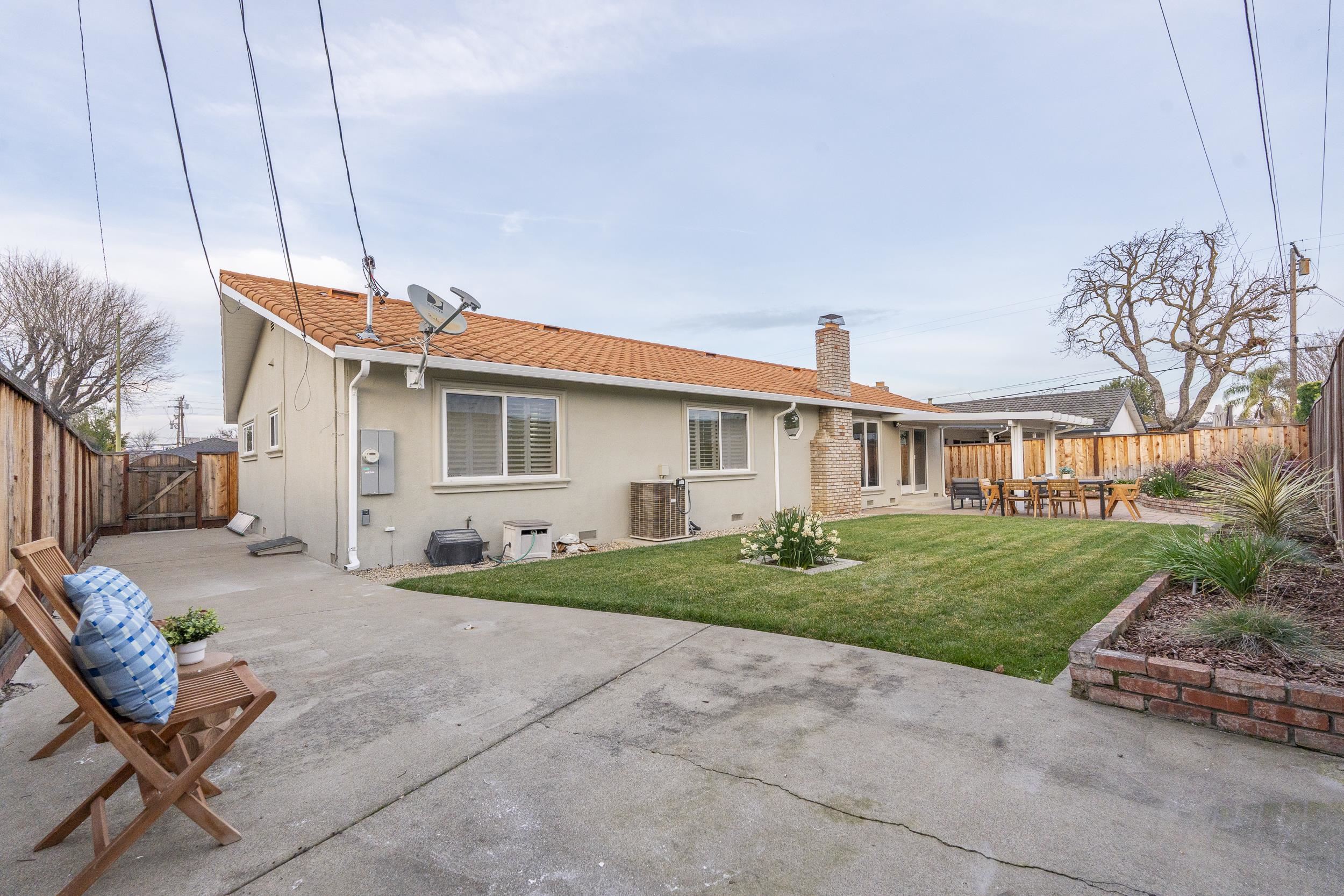 Detail Gallery Image 47 of 48 For 3474 Walton Way, San Jose,  CA 95117 - 3 Beds | 2/1 Baths